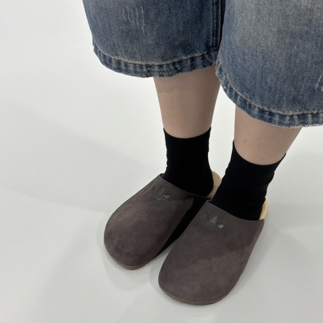 ADIDAS ORIGINALS ADIMULE 深棕 大地色 勃肯 穆勒鞋 包頭拖鞋 休閒 愛迪達 男女 JS0705