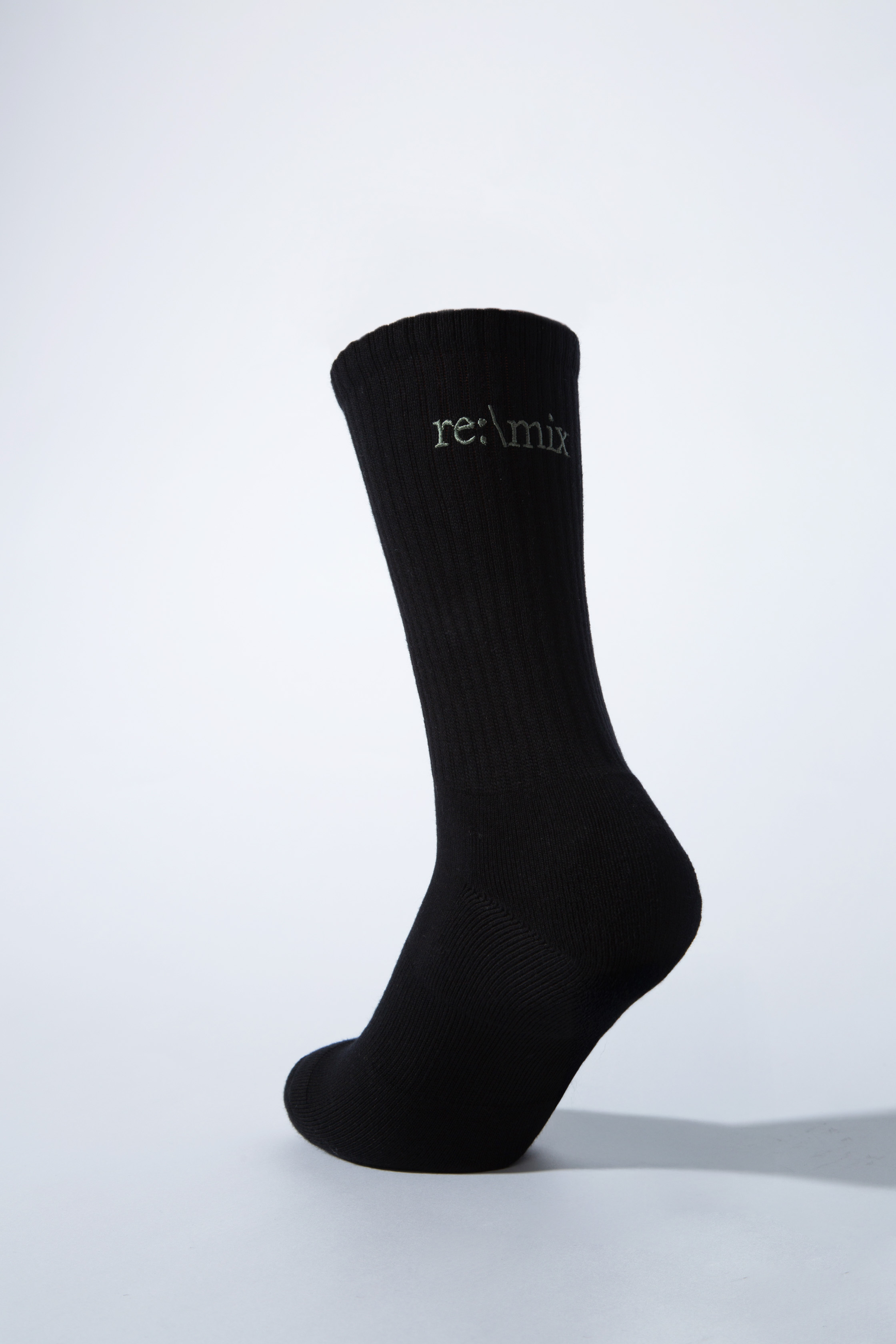 REMIX "The Cut Socks" (Black)