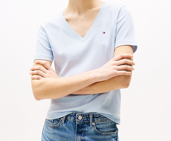 [S] TOMMY HILFIGER SMALL LOGO LADIES V-NECK T-SHIRT,SKY BLUE, 76J4887-450 (STH1021)