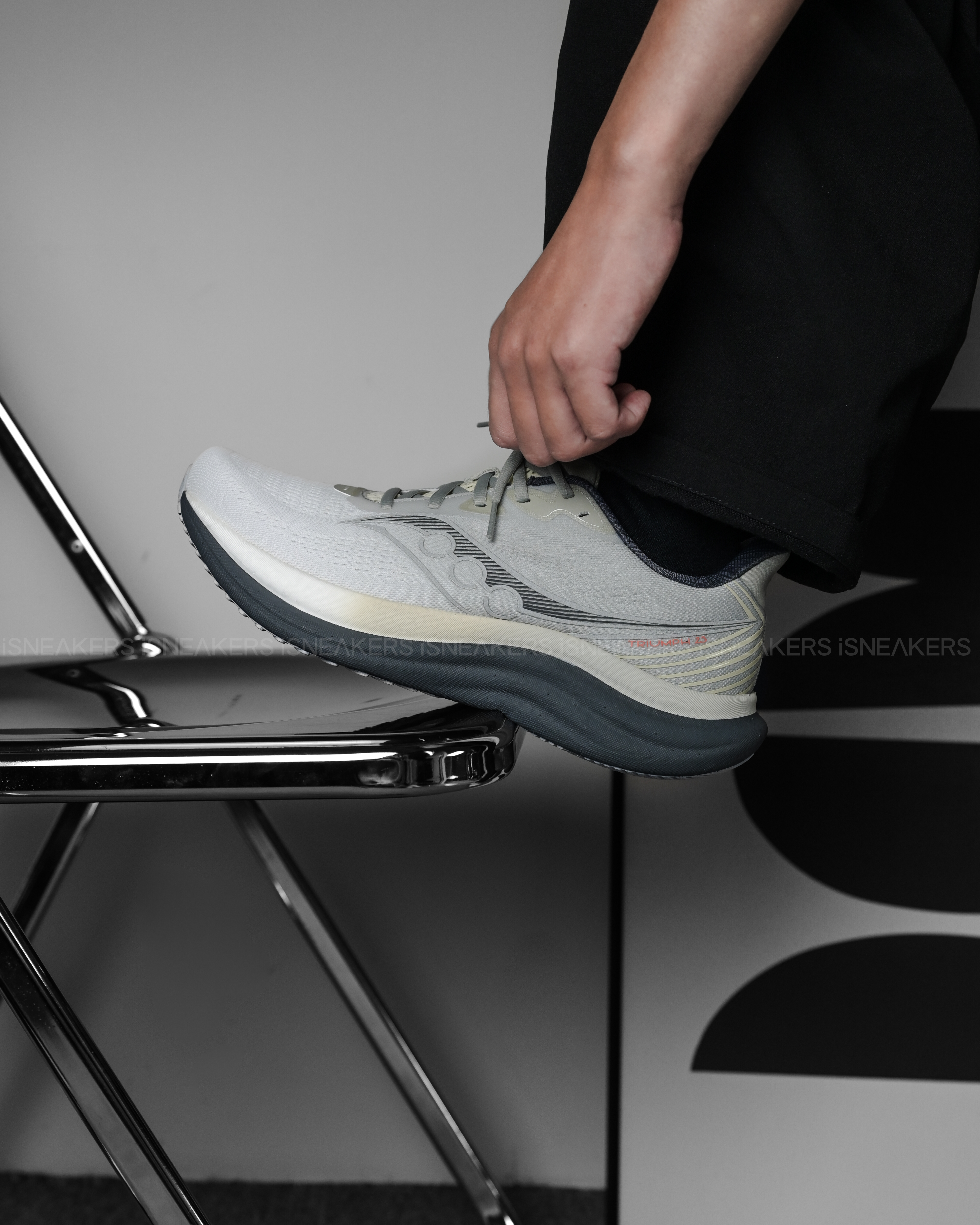 iSNEAKERS｜Saucony Triumph 23 "Grey" 灰白 S21023-505