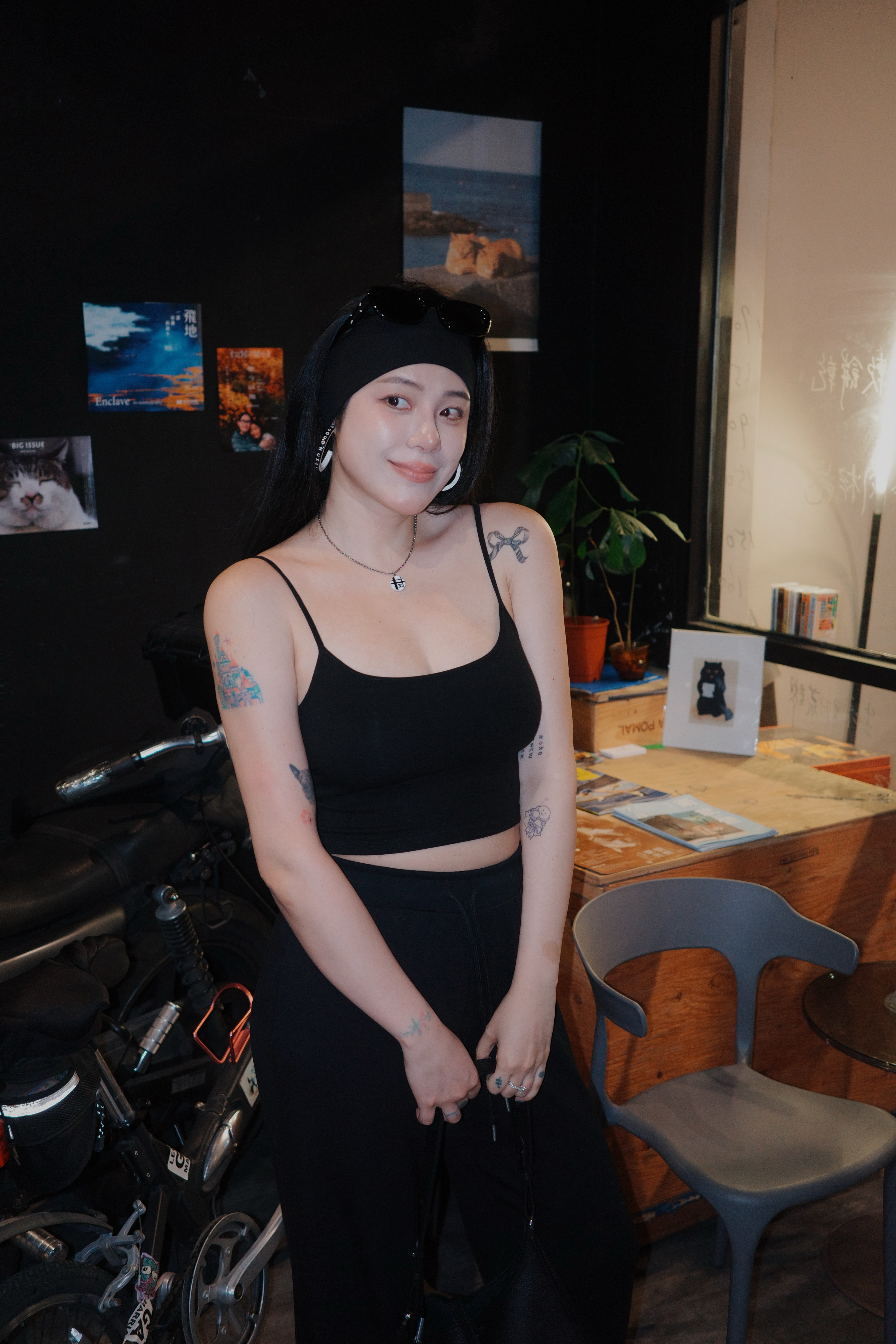 （現貨）泰拉團購限定細肩短版Bratop T02-黑