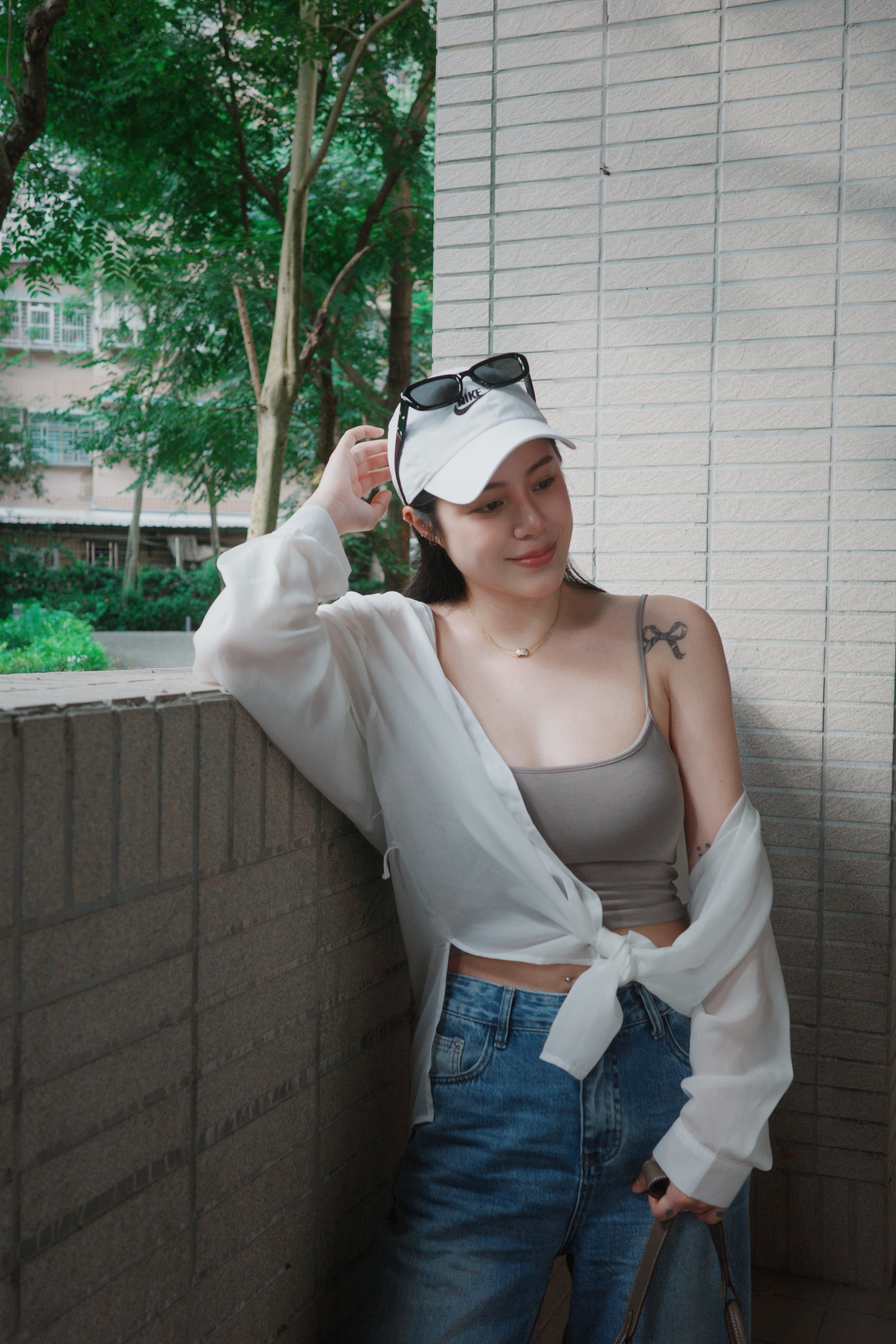 （現貨）泰拉團購限定細肩短版Bratop T09-灰杏