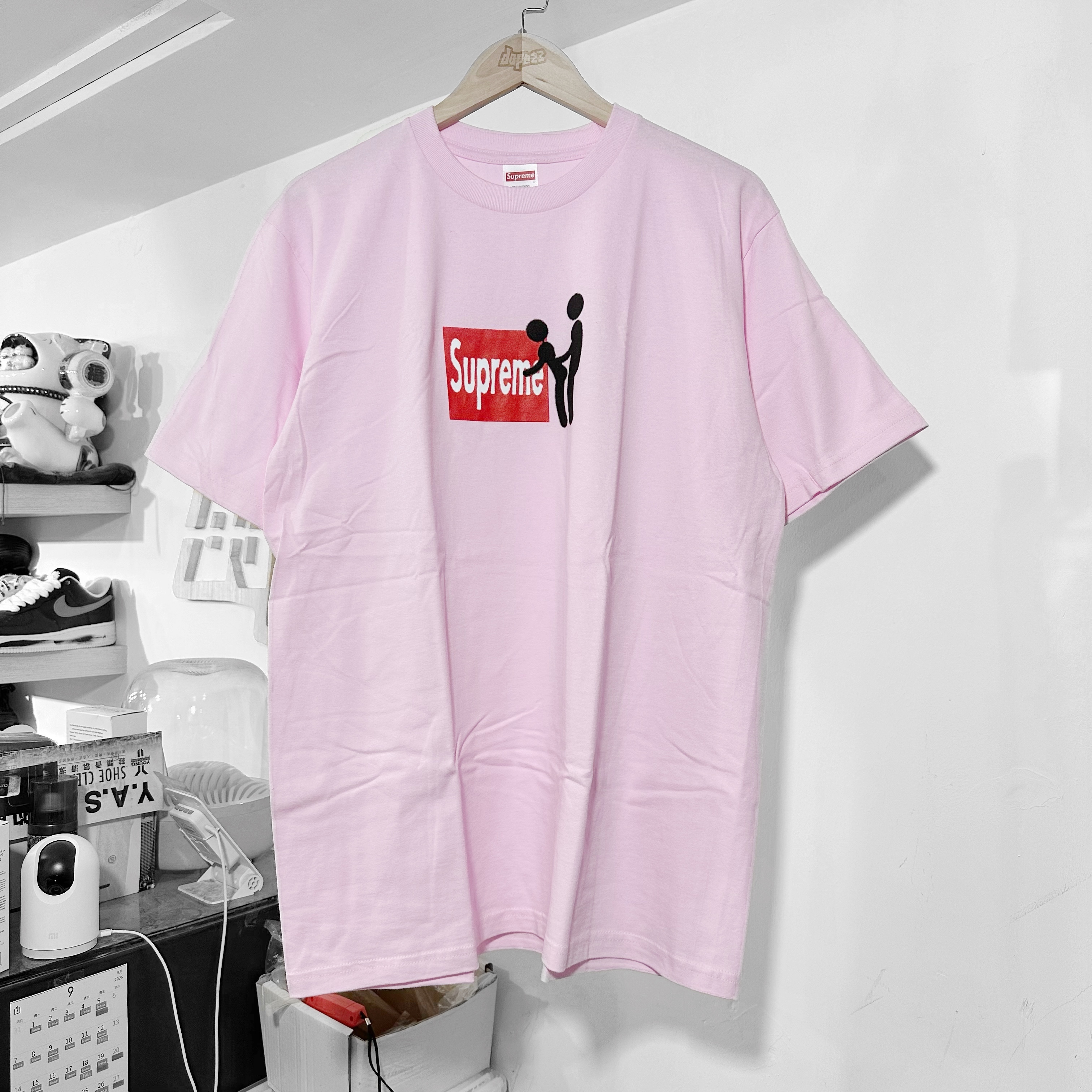 Supreme FW25 Stick Tee Pink Khaki
