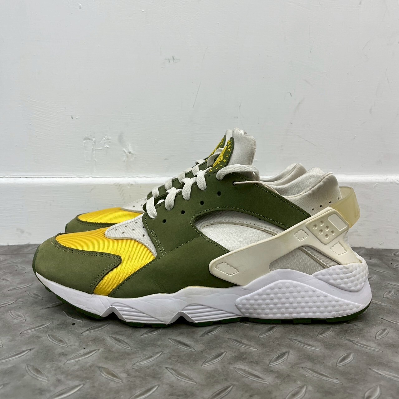 STUSSY x NIKE AIR HUARACHE LE DARK SIZE 30CM
