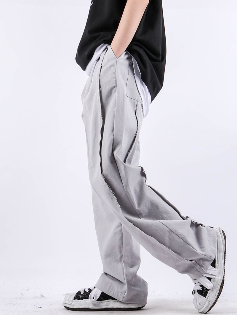 (韓國獨家特價) 側邊剪裁細節線條休閒褲