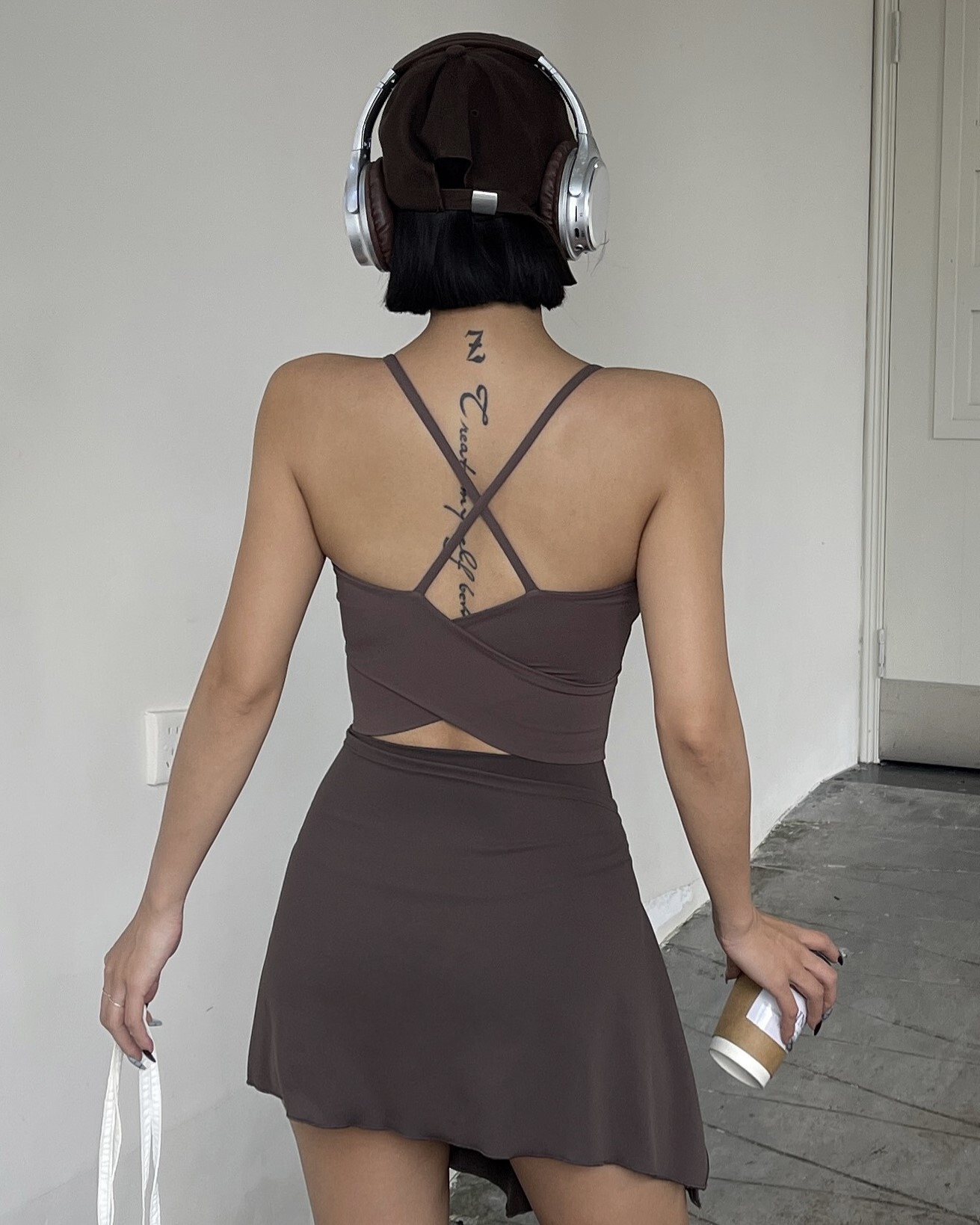 細肩美背後交叉BRA背心-咖啡