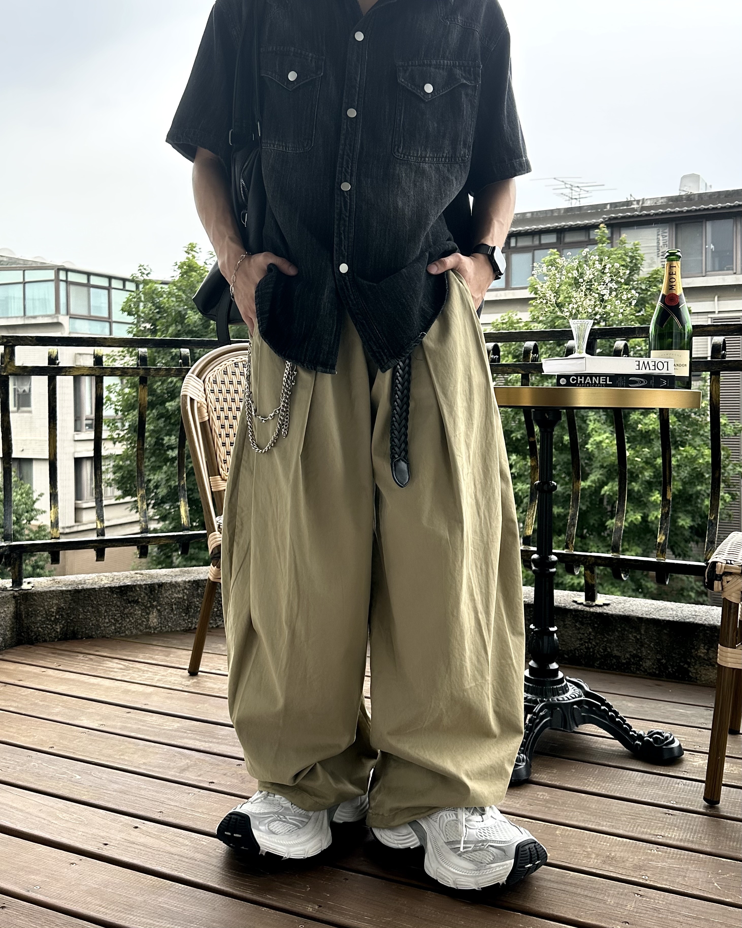 𝐇·𝐓·𝐒 韓國 西岸路線 彎刀設計 立體 打褶 素面 輕挺 寬版 工作 長褲