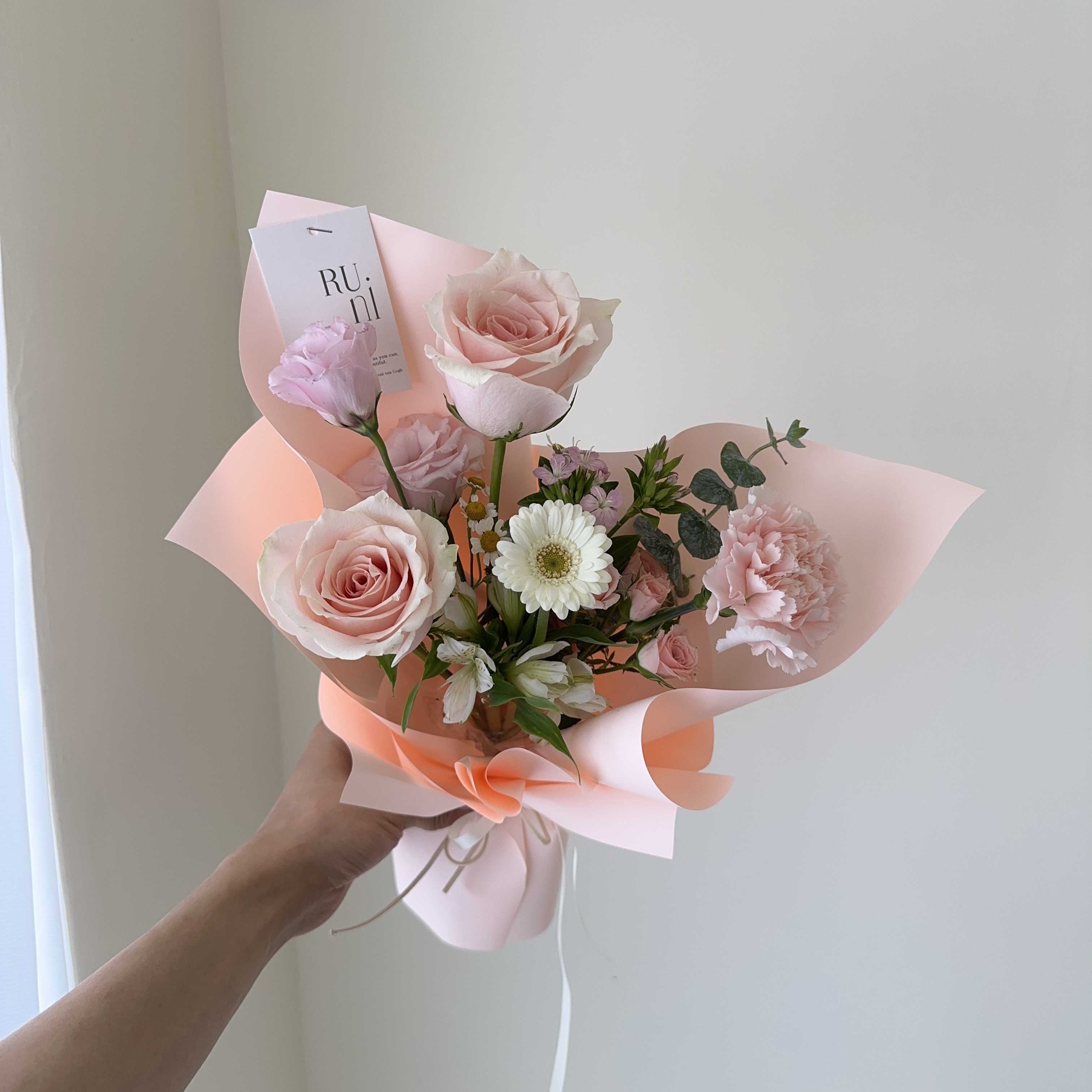 精靈之舞-進口玫瑰綜合鮮花花束