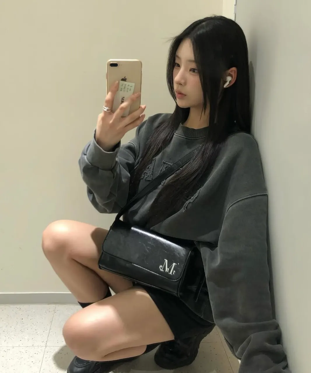 韓國🇰🇷連線 Mucent Banon Silver Stich Square Shoulder Bag 方形單肩包 肩背包 手拿包 皮革 /預購