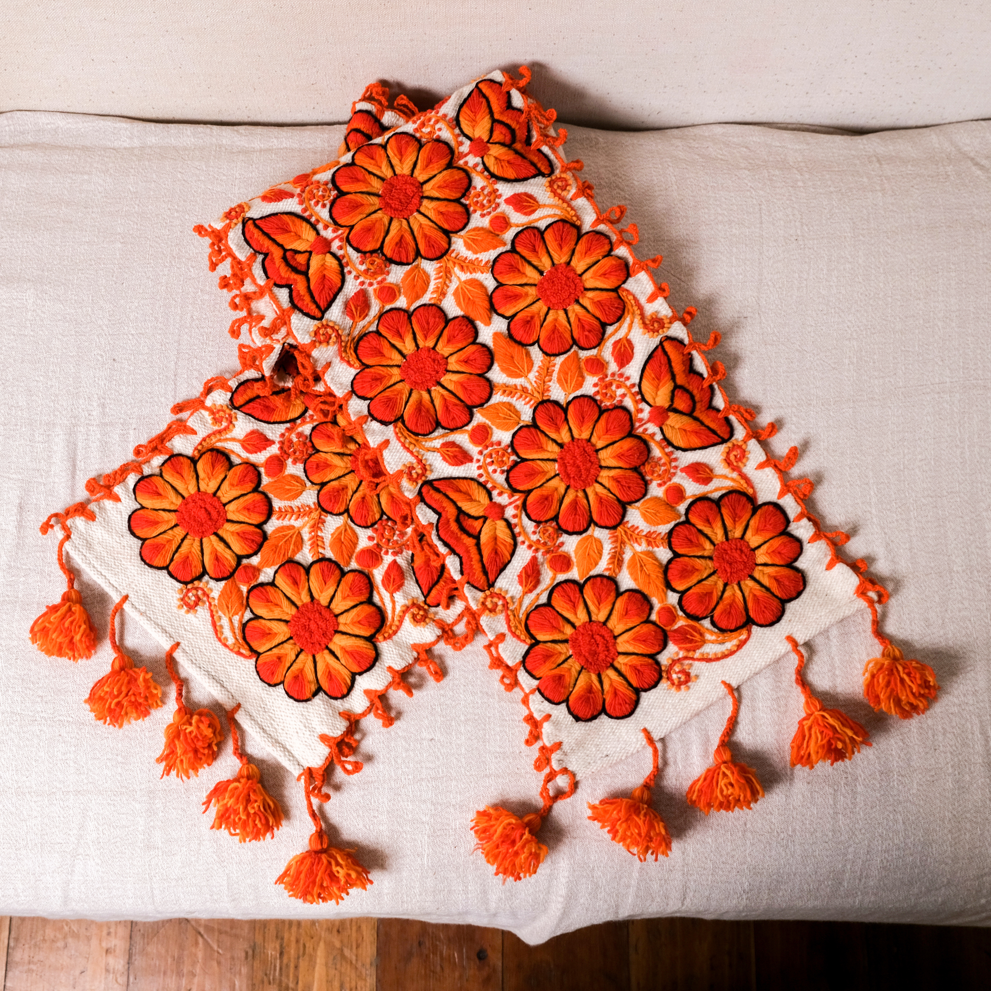 Ayacucho安地斯羊毛刺繡桌巾｜橘｜秘魯