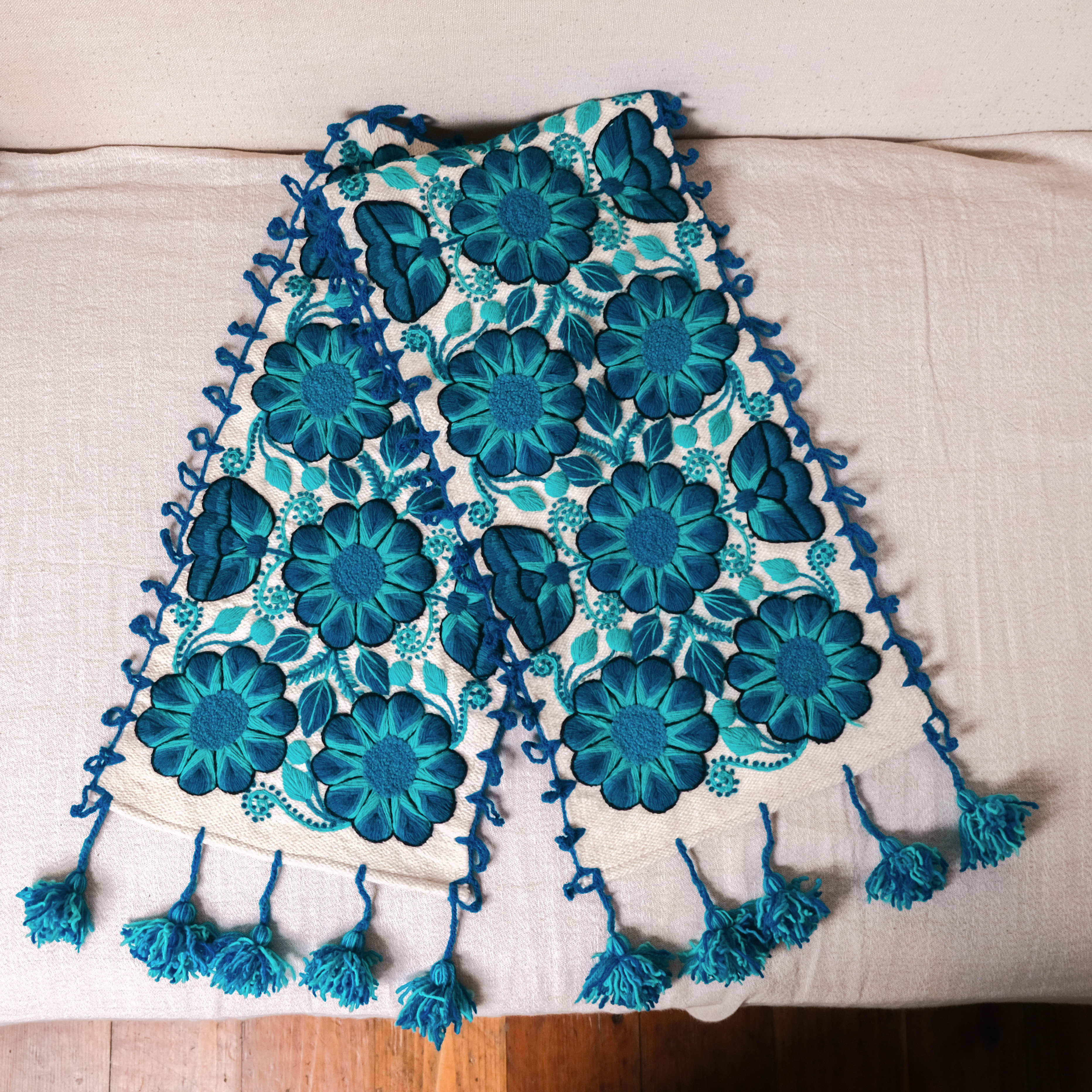 Ayacucho安地斯羊毛刺繡桌巾｜藍｜秘魯