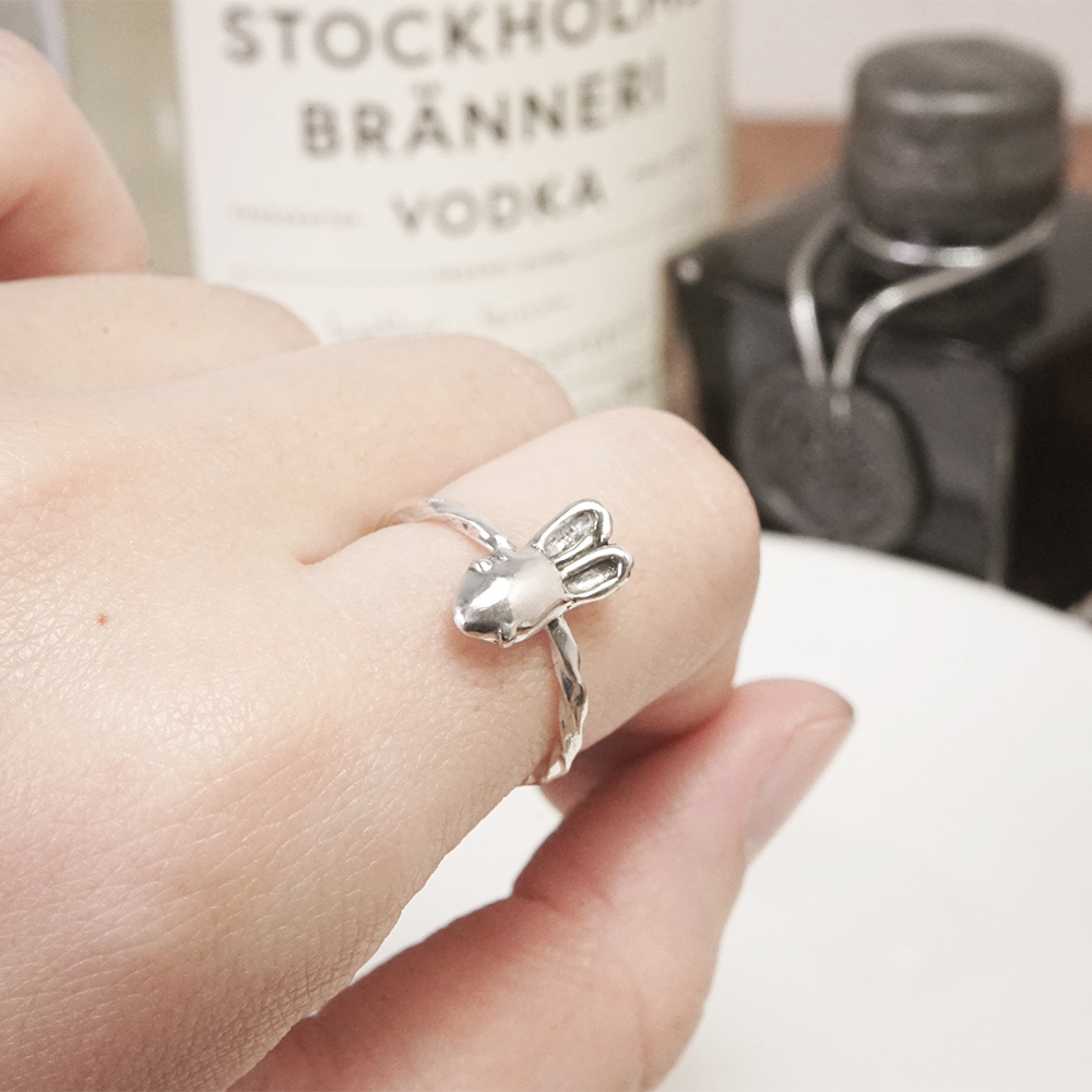 蘿蔔兔 方扭戒 925純銀戒指 Q版兔子設計