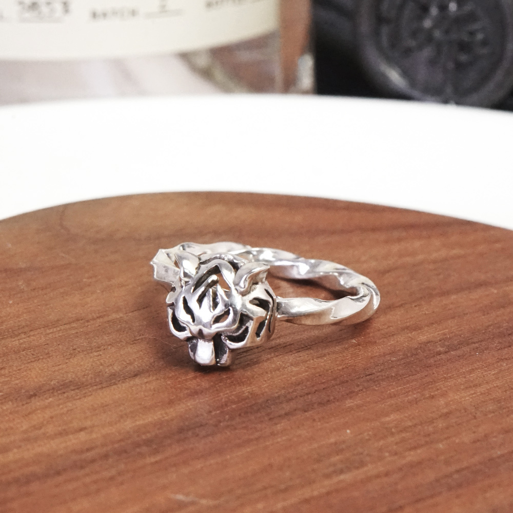 老虎銀戒 寬版方扭戒 925純銀戒指