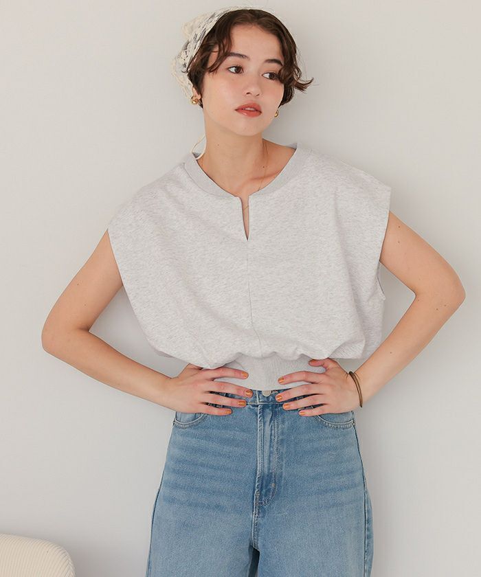 titivate キーネックカットソーコンパクトトップス燕麥色S（AGXT0461）