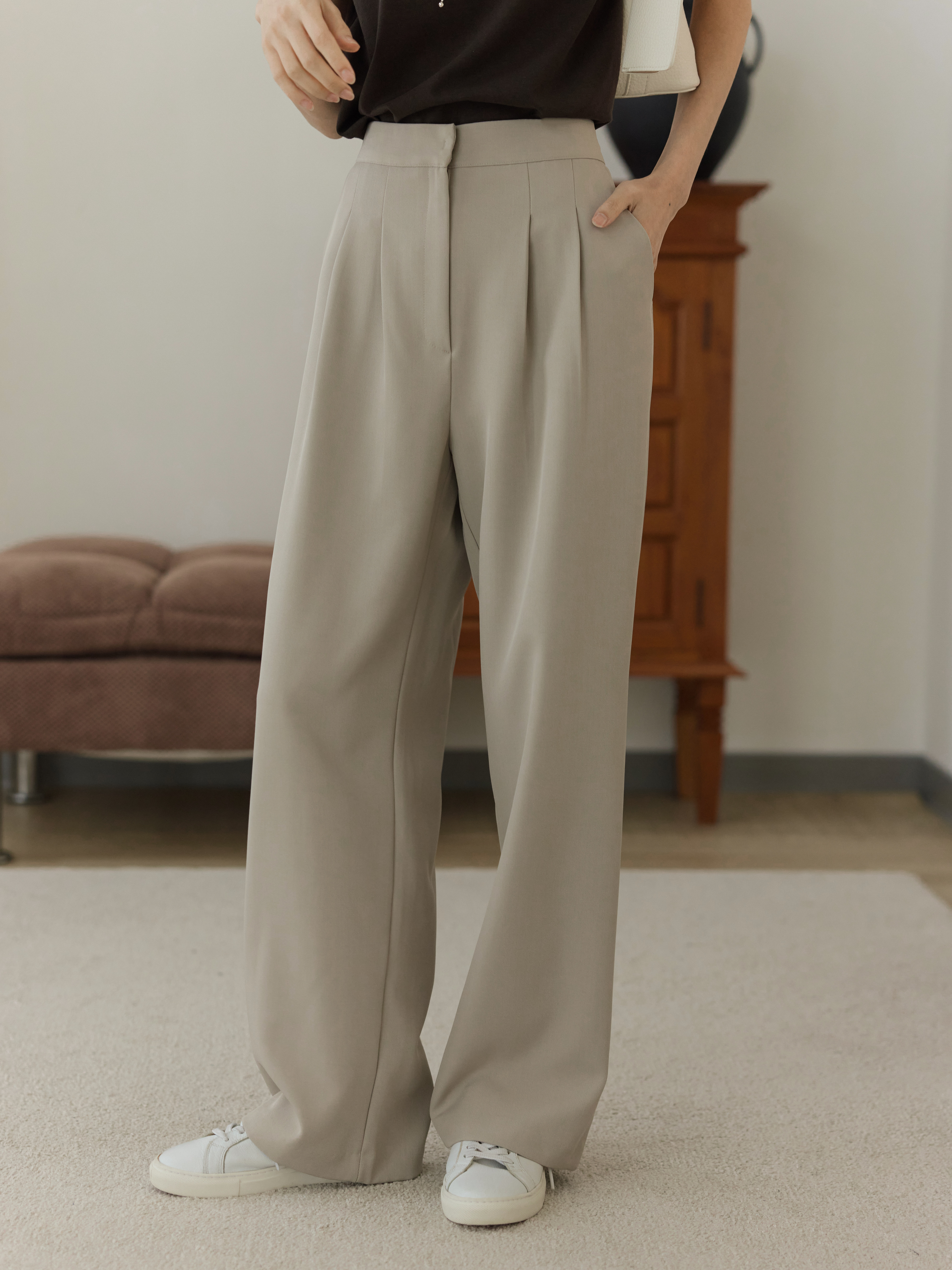 09021_1496.jpg 09021_1496.jpg