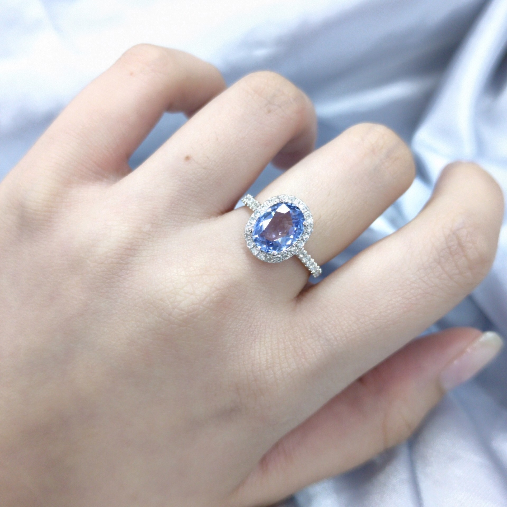 18K White Gold 2.08ct Sapphire and Diamond Ring
