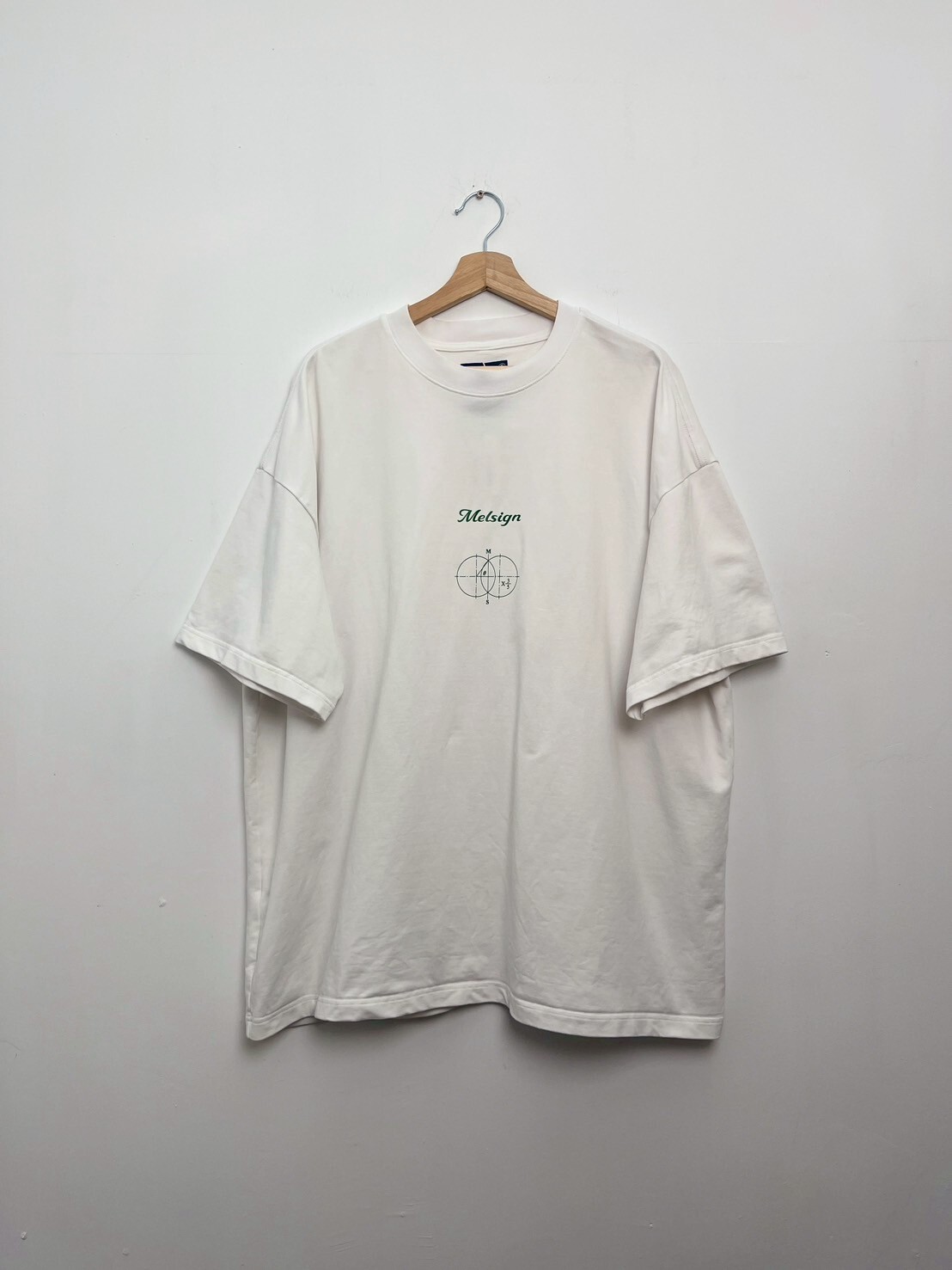 MELSIGN - Thu. SOLAR ECLIPSE Tee SIZE XL