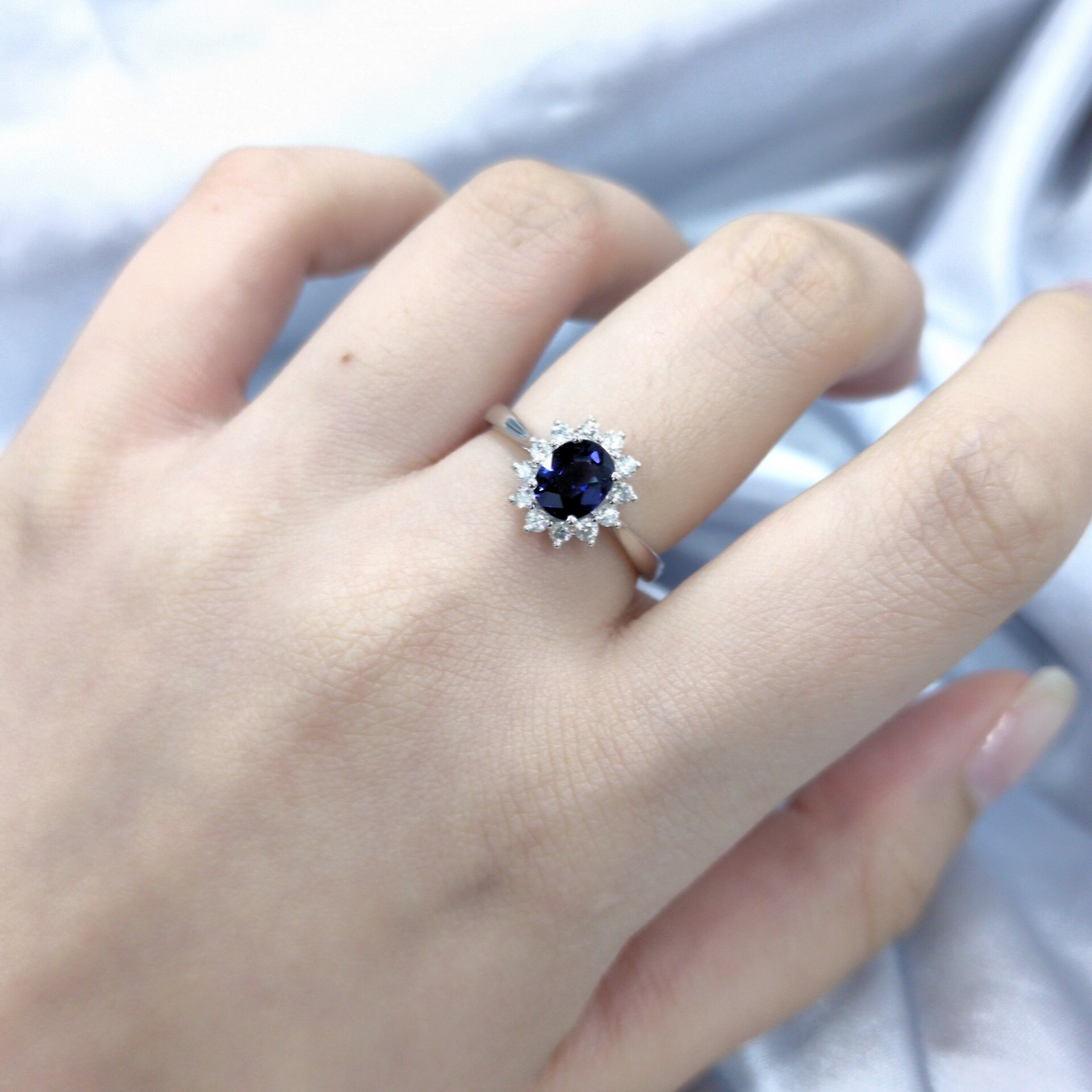 18K White Gold 0.86ct Sapphire and Diamond Ring