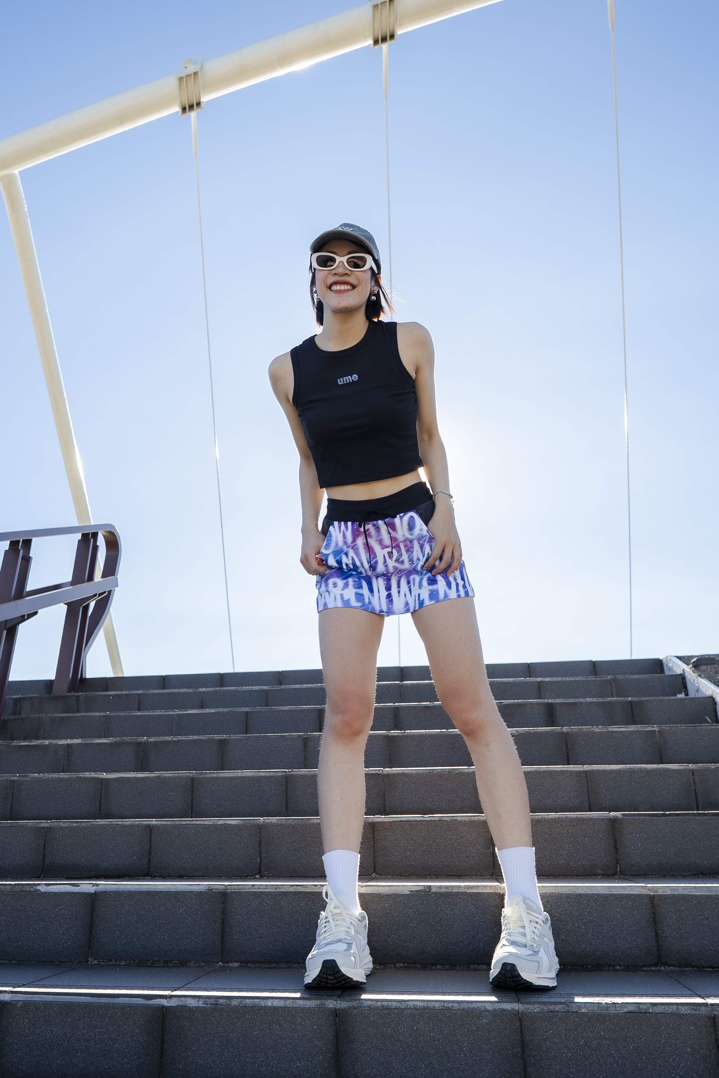 羅文短版背心 黑 S0036B