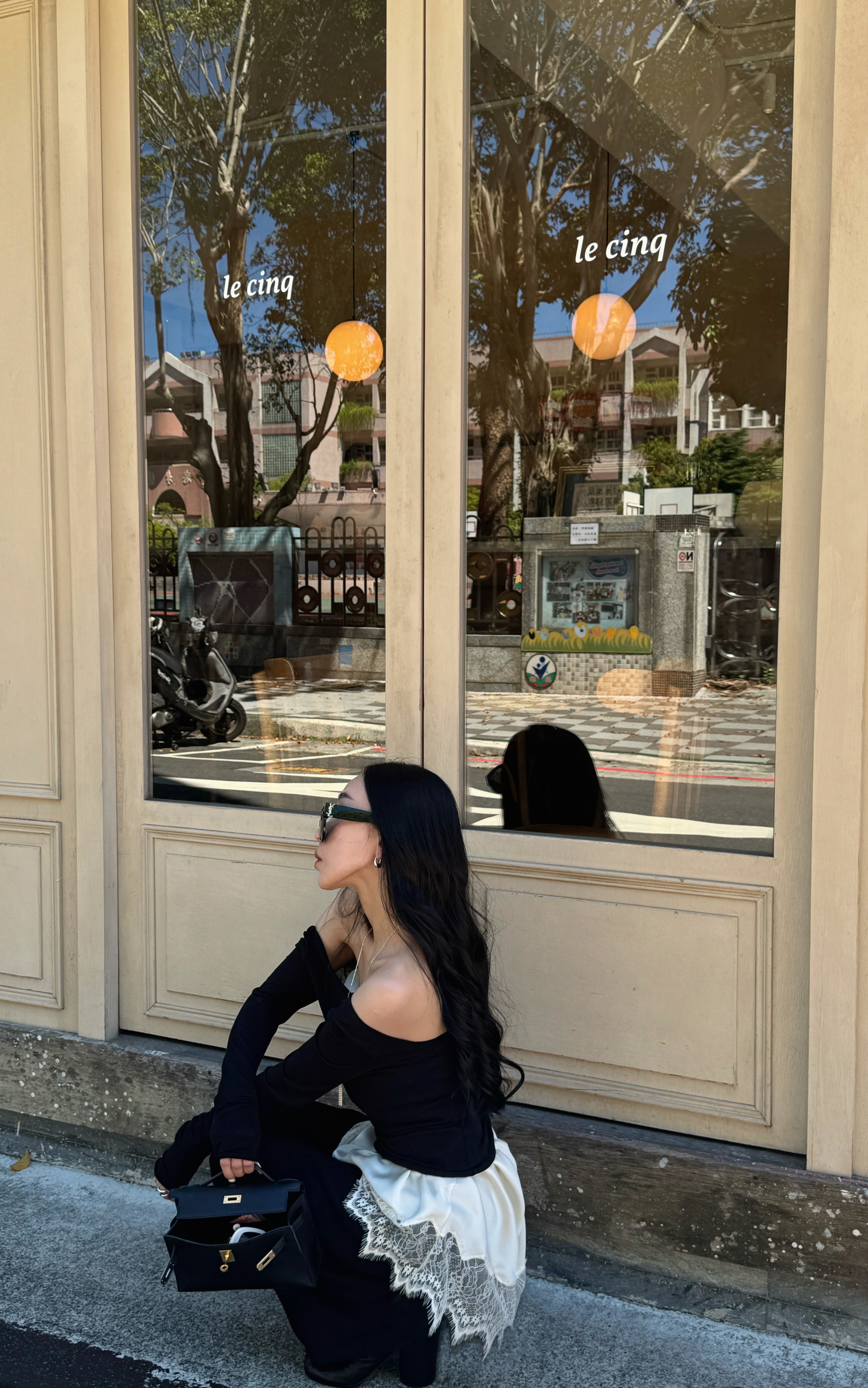 緞面拼蕾絲半裙