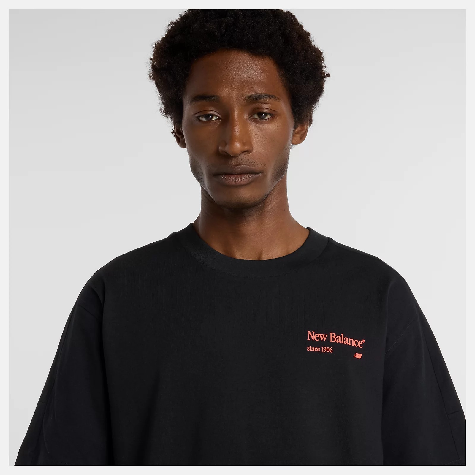 NEW BALANCE 短T NB 黑色 棉質 短袖 上衣 男 MT53501BK