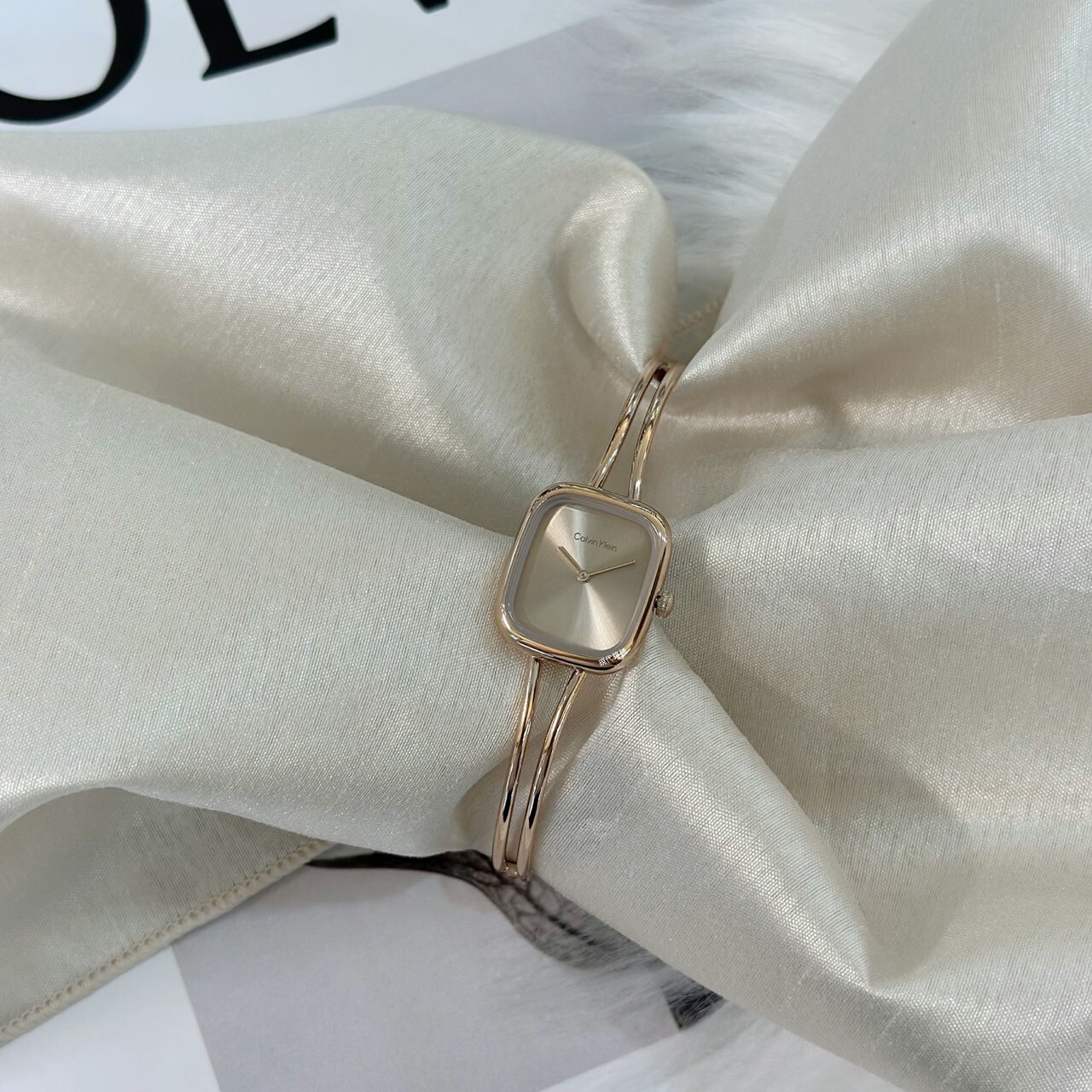 【CALVIN KLEIN】凱文克萊 手鍊型女錶 CK25100133 22mm 現代鐘錶