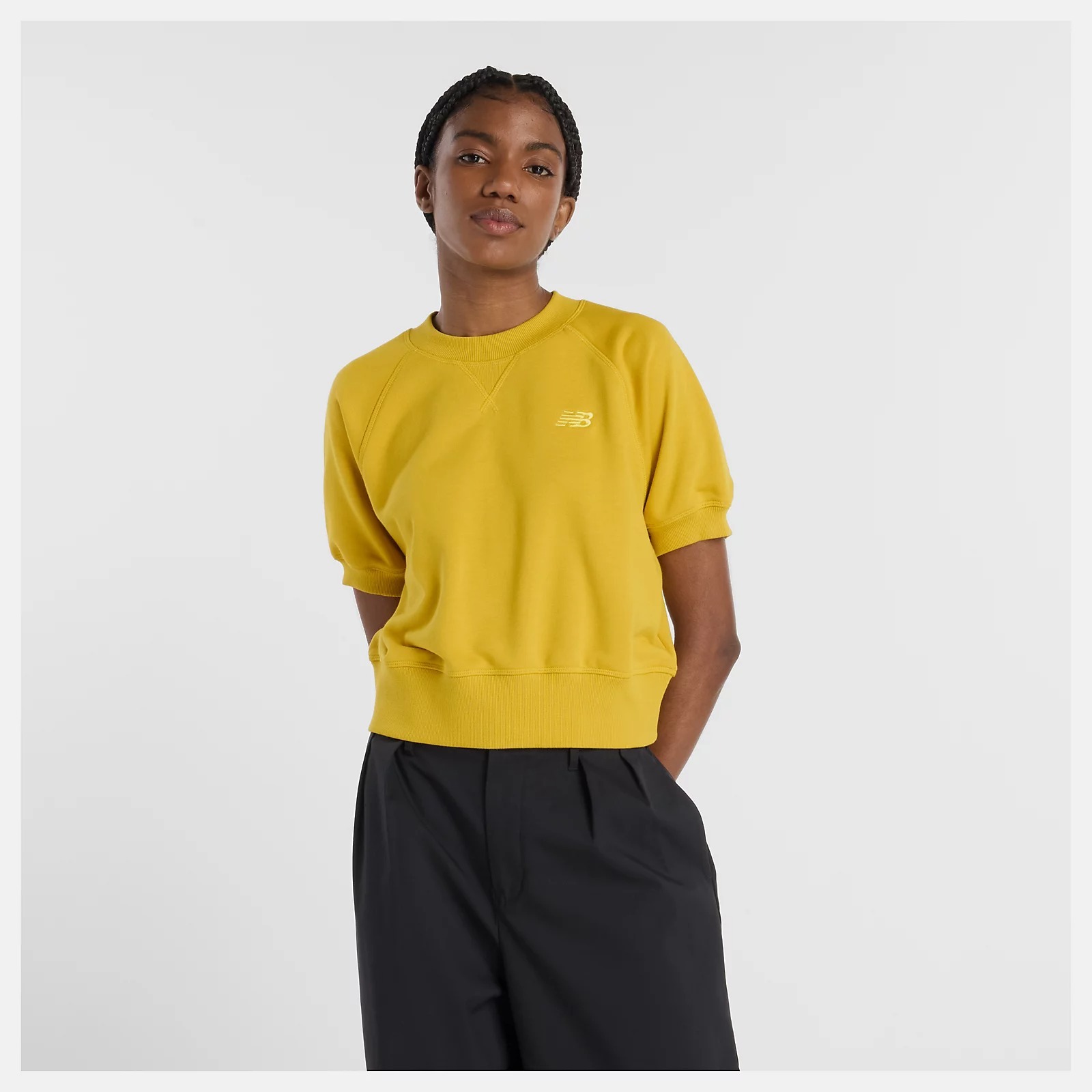 NEW BALANCE 短T NB 芥末黃 短版 棉質 短袖衛衣 女 WT53521BQG