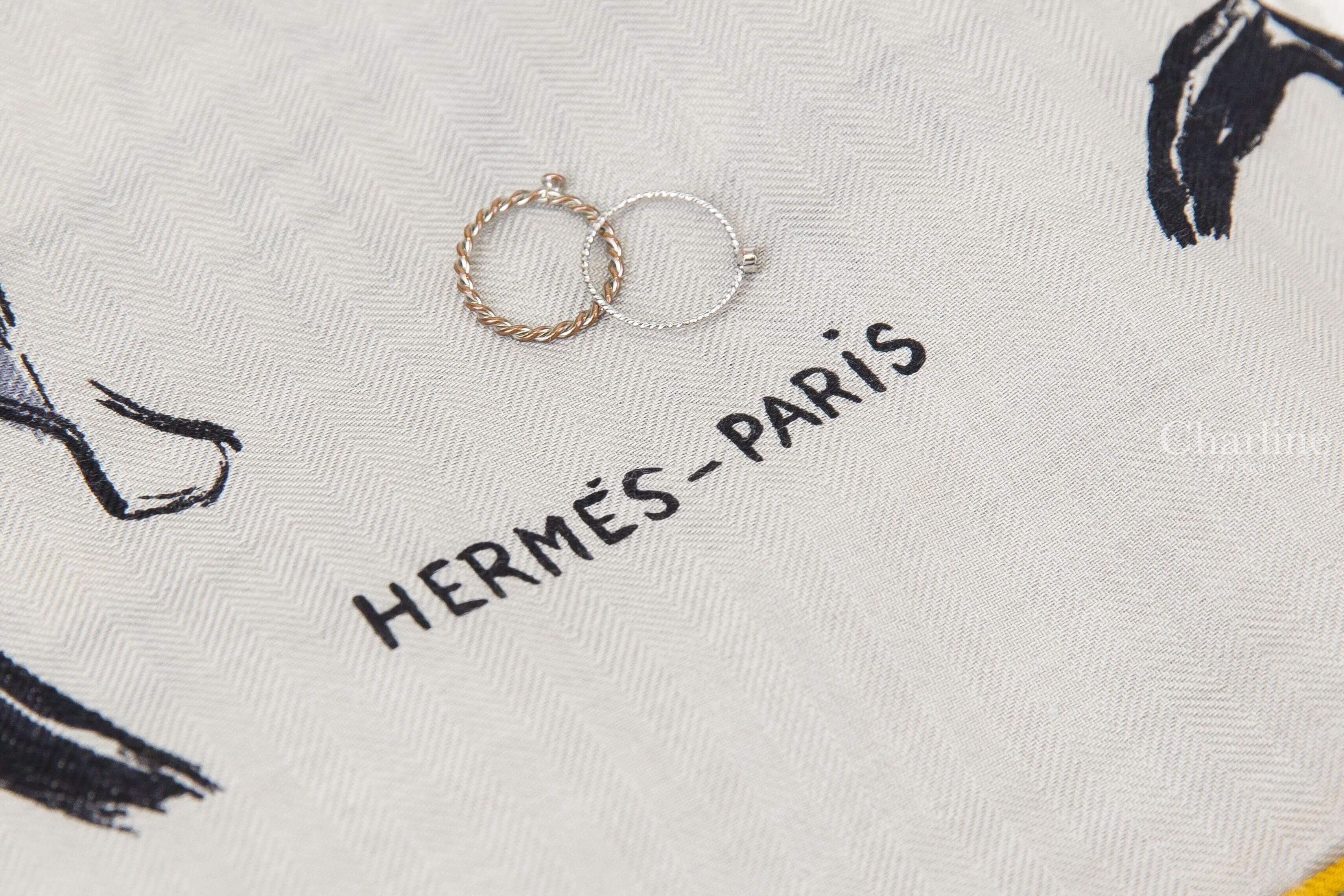 Hermès Paddock Shawl 140 錫器灰/海軍藍/珍珠色手繪人類與馬喀什米爾真絲披肩