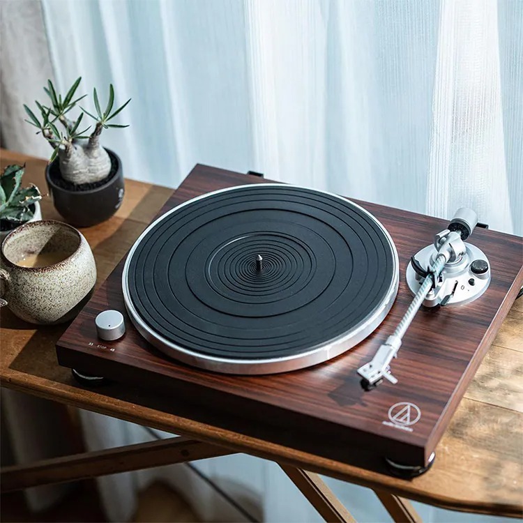 Audio-Technica AT-LPW50BT RW 無線皮帶驅動式黑膠唱盤