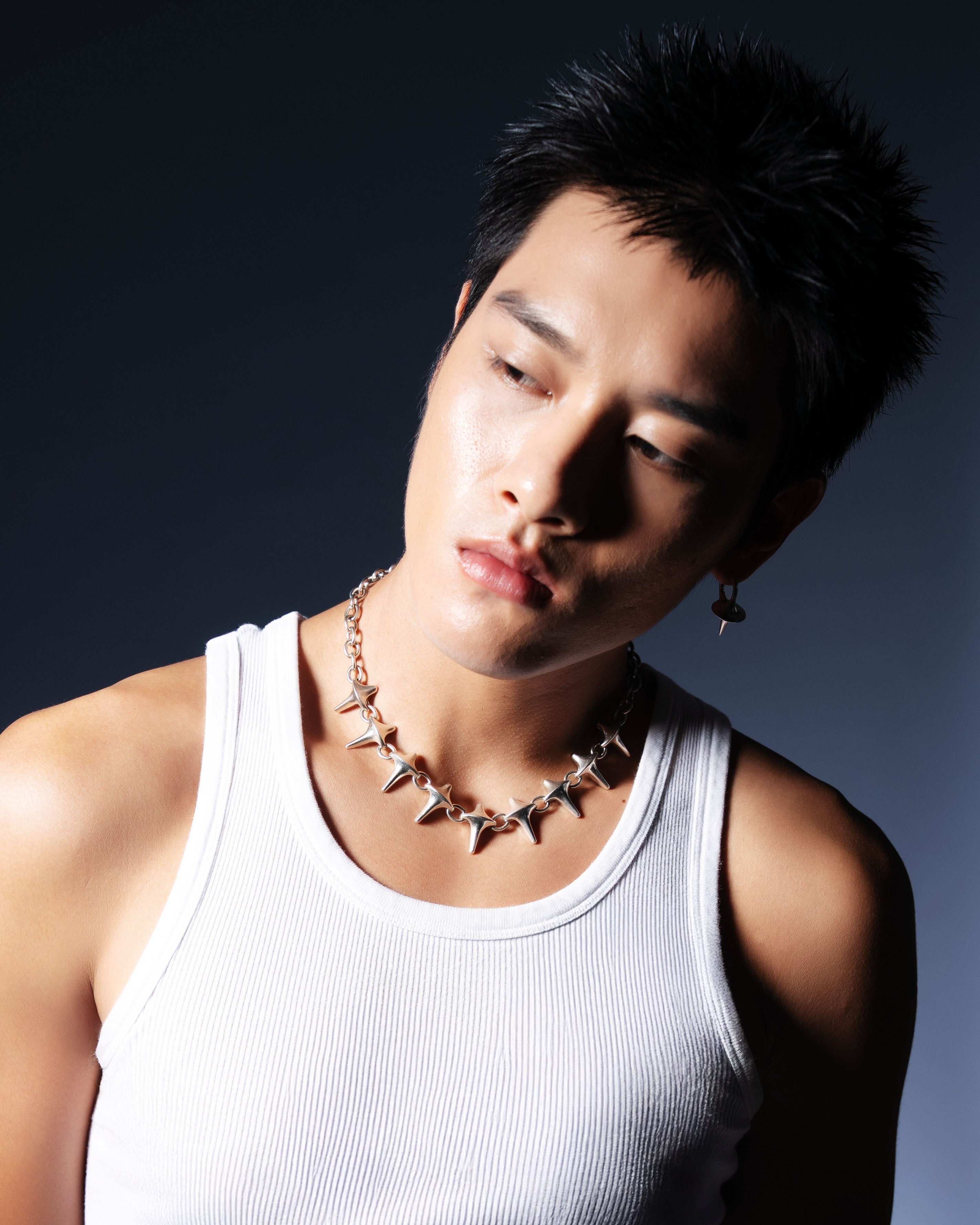 COMA INERTIA LOOP NECKLACE Antique Sliver