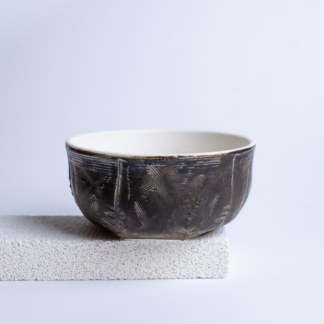 手刻鎏金小麵碗