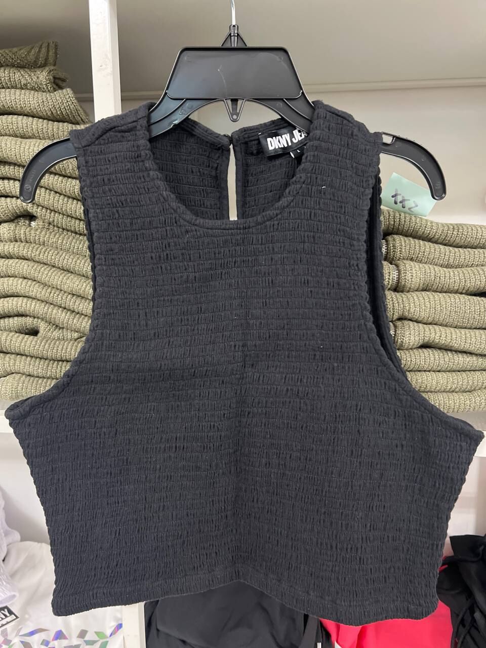 [S] DKNY BLACK SMOCKED SLEEVELESS BLOUSE CROPPED TOP, DJ4W2063-BLK [FINAL SALE] (SD1561)