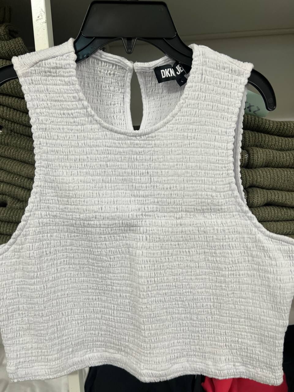 [S] DKNY WHITE SMOCKED SLEEVELESS BLOUSE CROPPED TOP, DJ4W2063-WHT FINAL SALE (SD1562)