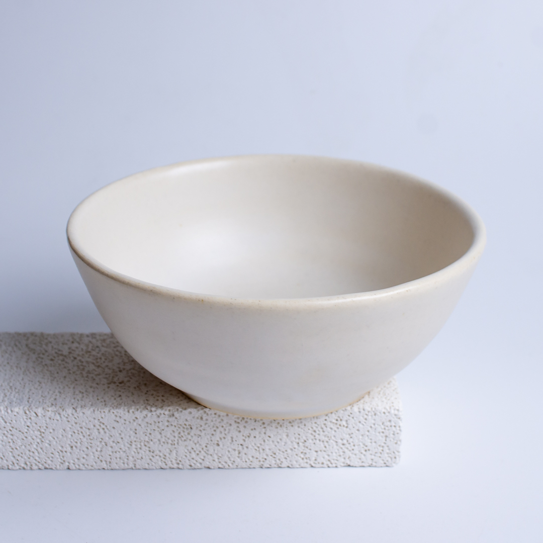 牙白麵碗