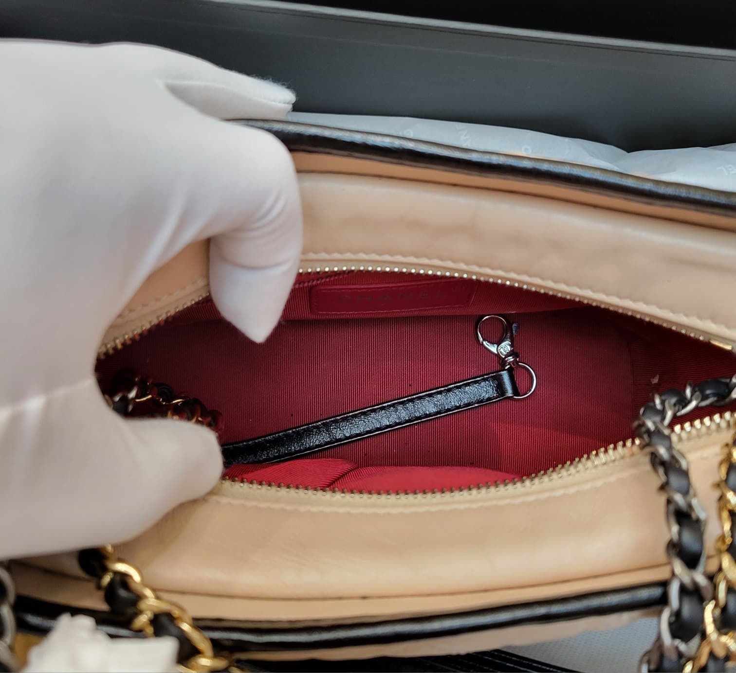 99%NEW Chanel A94485 Gabrielle HOBO SMALL BEIGE/NOIR