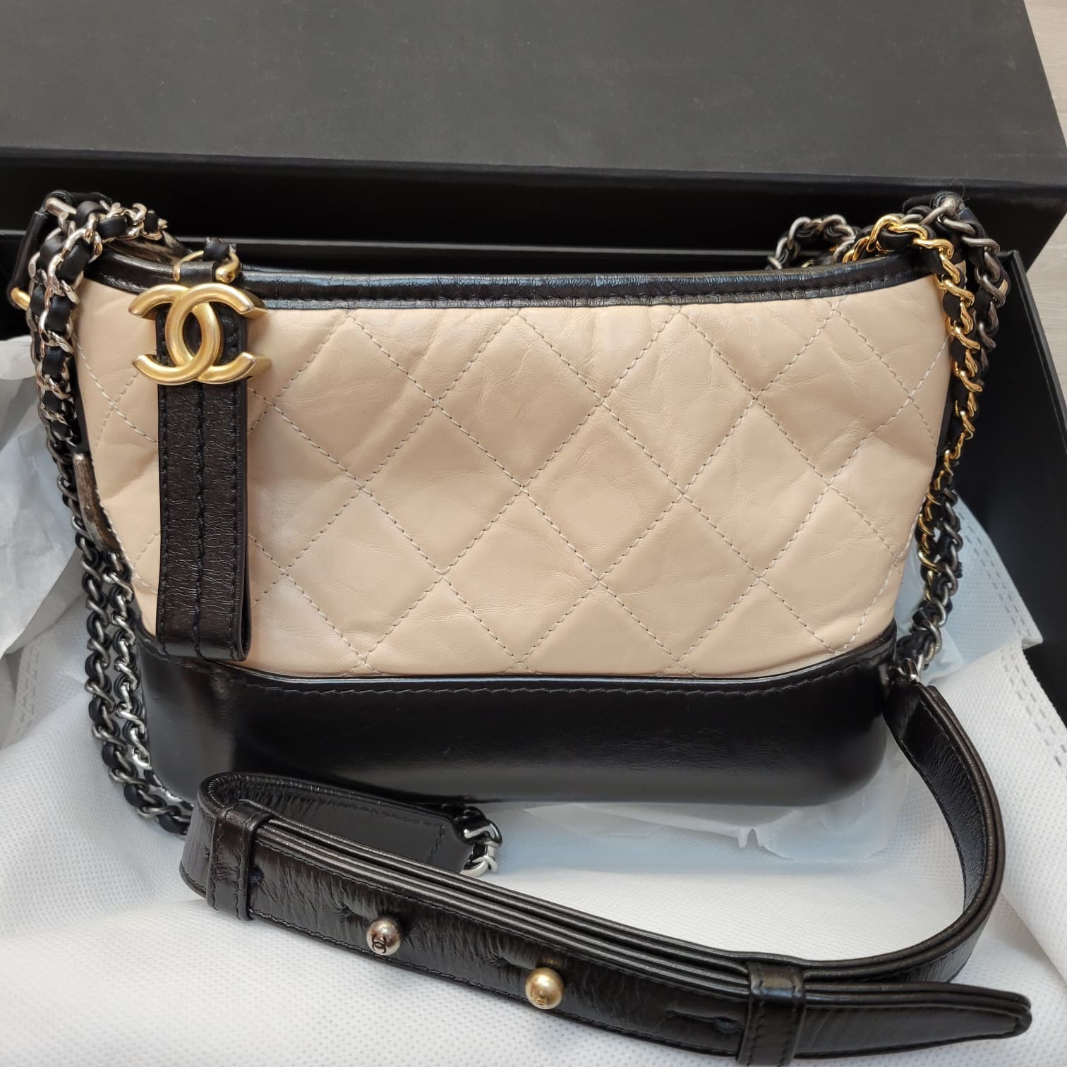 99%NEW Chanel A94485 Gabrielle HOBO SMALL BEIGE/NOIR