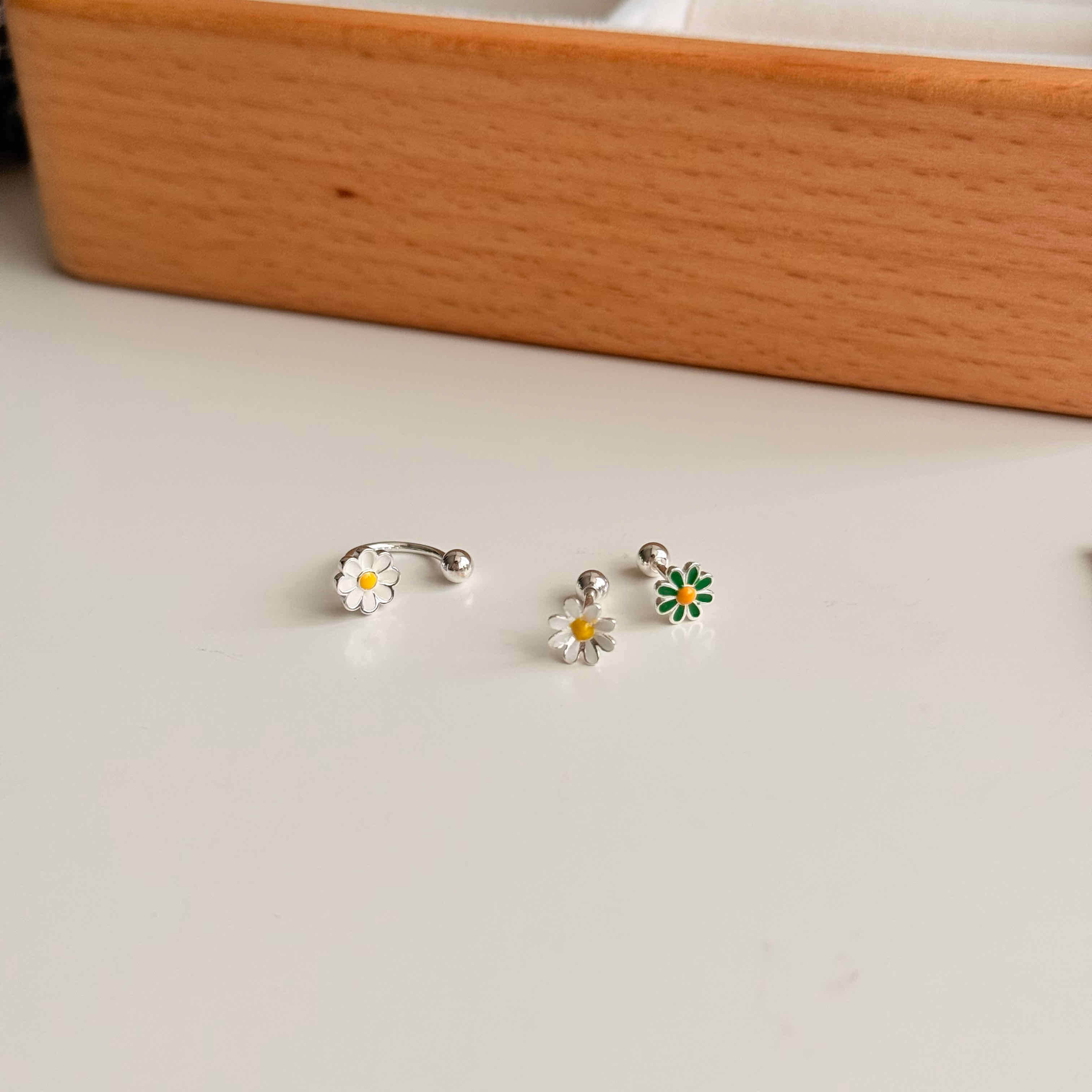 🇰🇷925 silver GD小雛菊轉珠耳釘