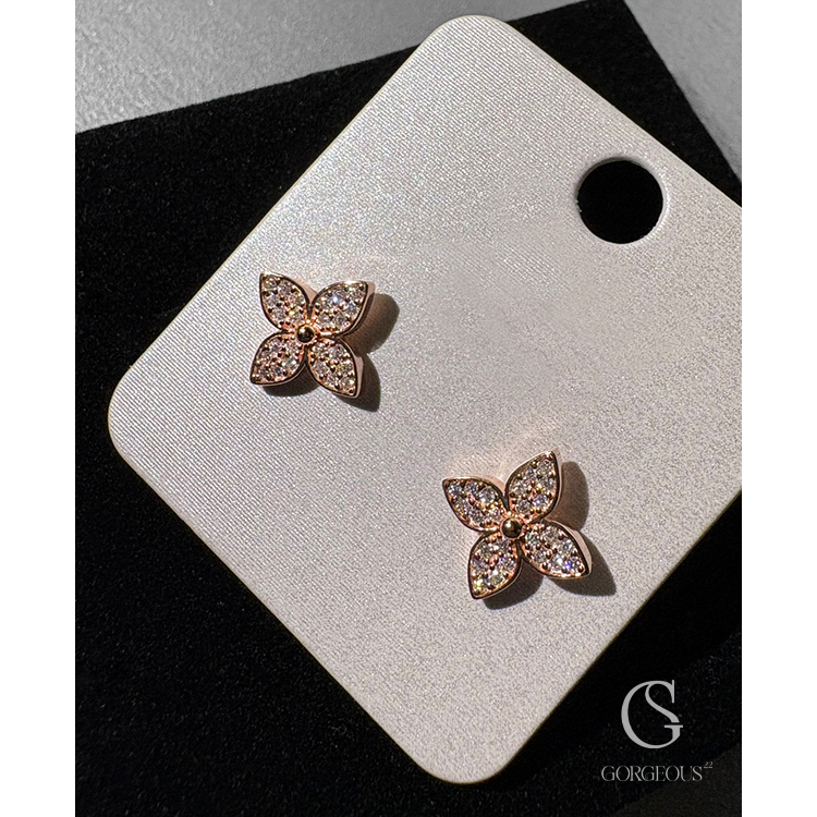 R32  現貨「花瓣滿鑽銀針耳環(925銀針)」