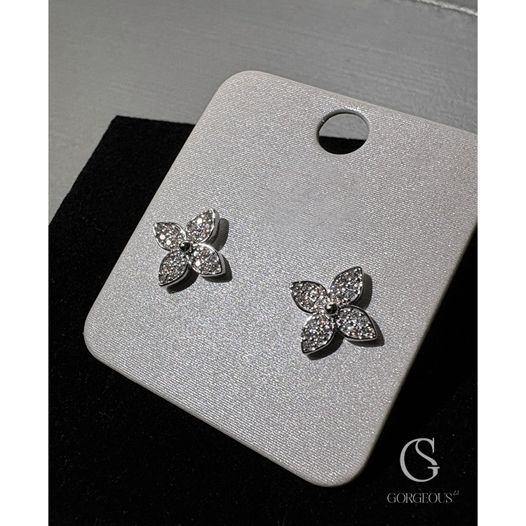 R32  現貨「花瓣滿鑽銀針耳環(925銀針)」