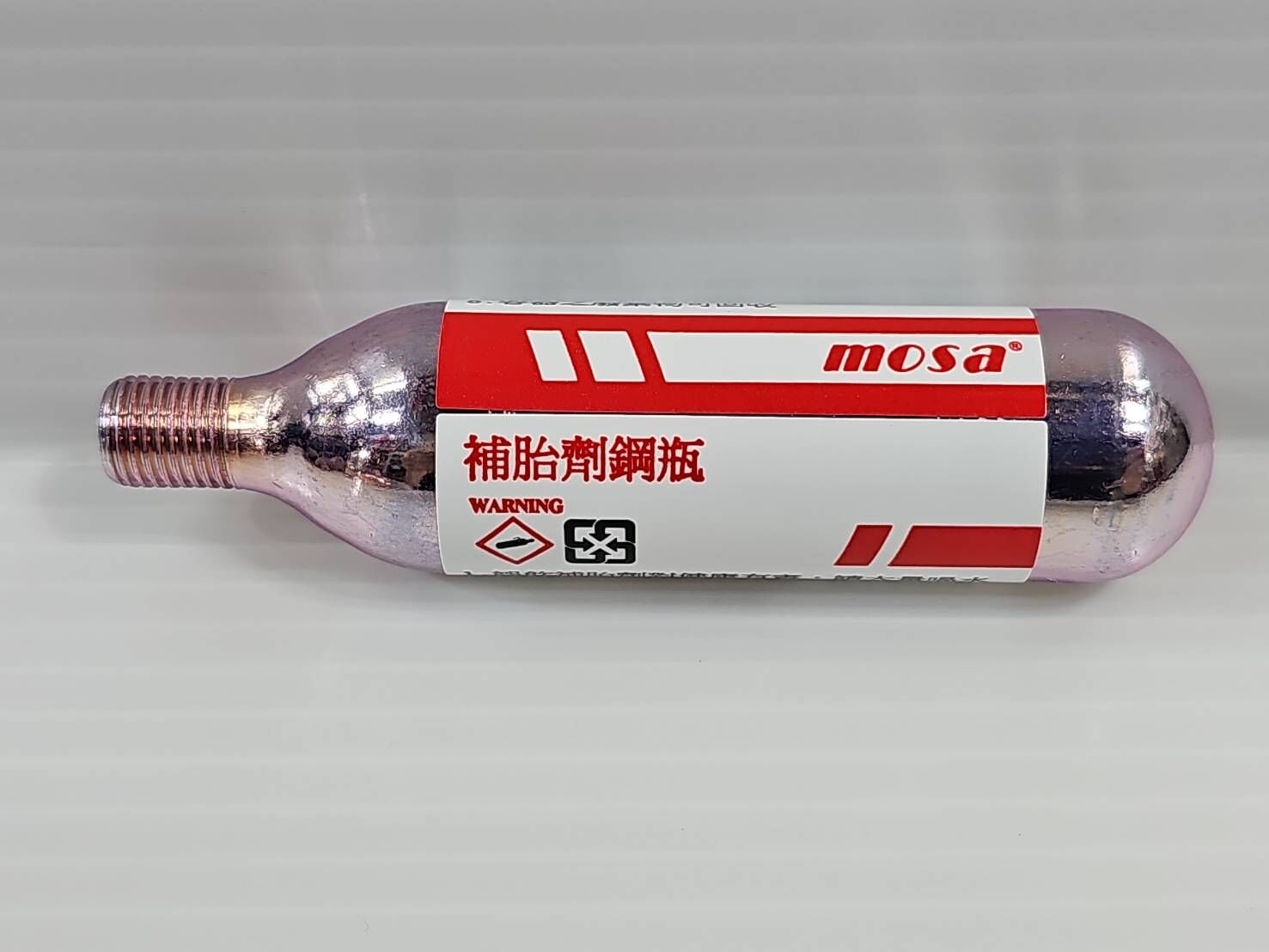MOSA 補胎液鋼瓶 補胎劑鋼瓶 補胎鋼瓶 補胎液 屬於水性複合材料用清水就可以清洗