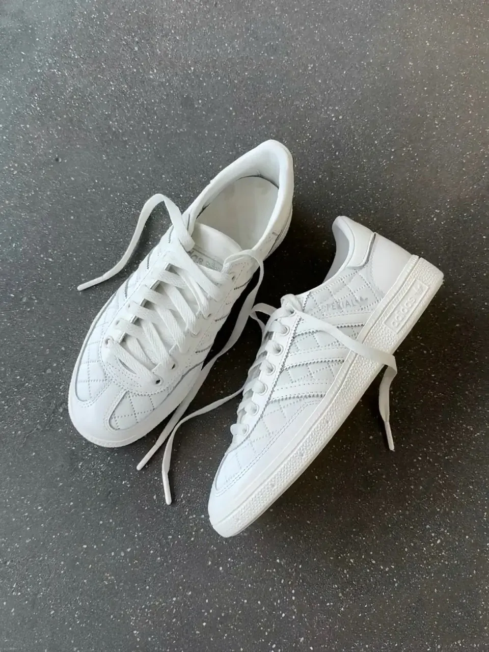 ADIDAS HANDBALL SPEZIAL 小香風菱格紋 (WHITE)
