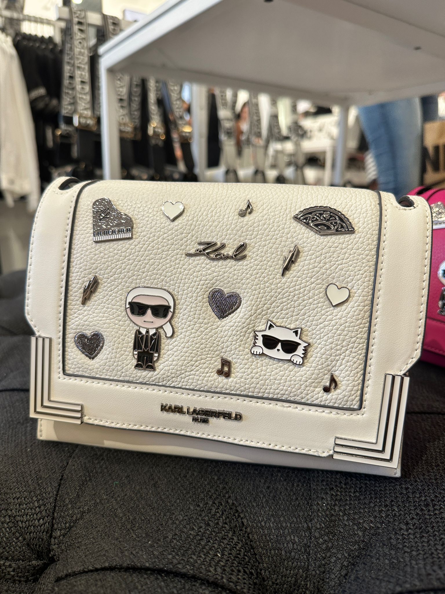 【預購】Karl Lagerfeld Paris H090550 斜咩袋