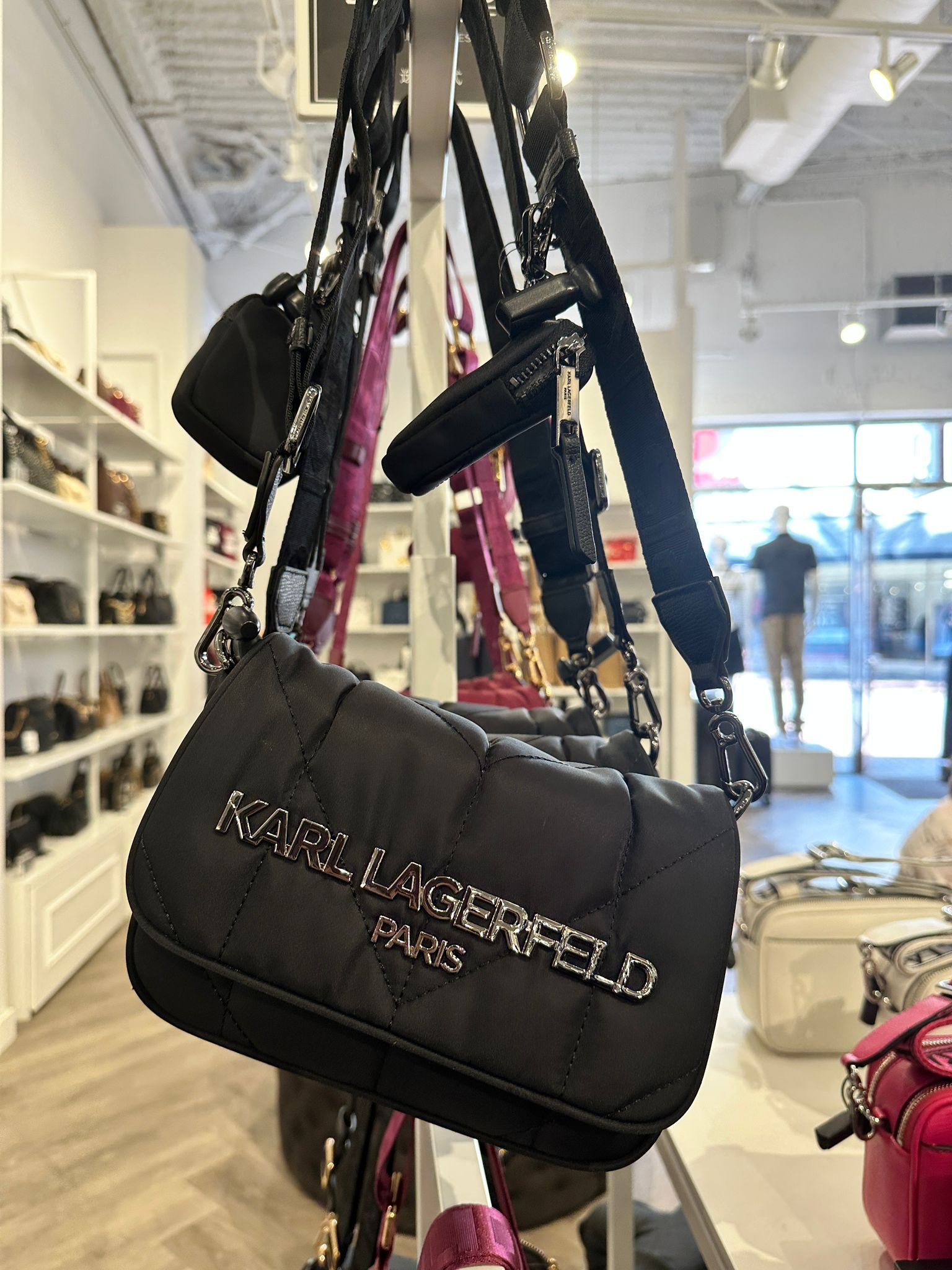 【預購】Karl Lagerfeld Paris H090551 斜咩袋