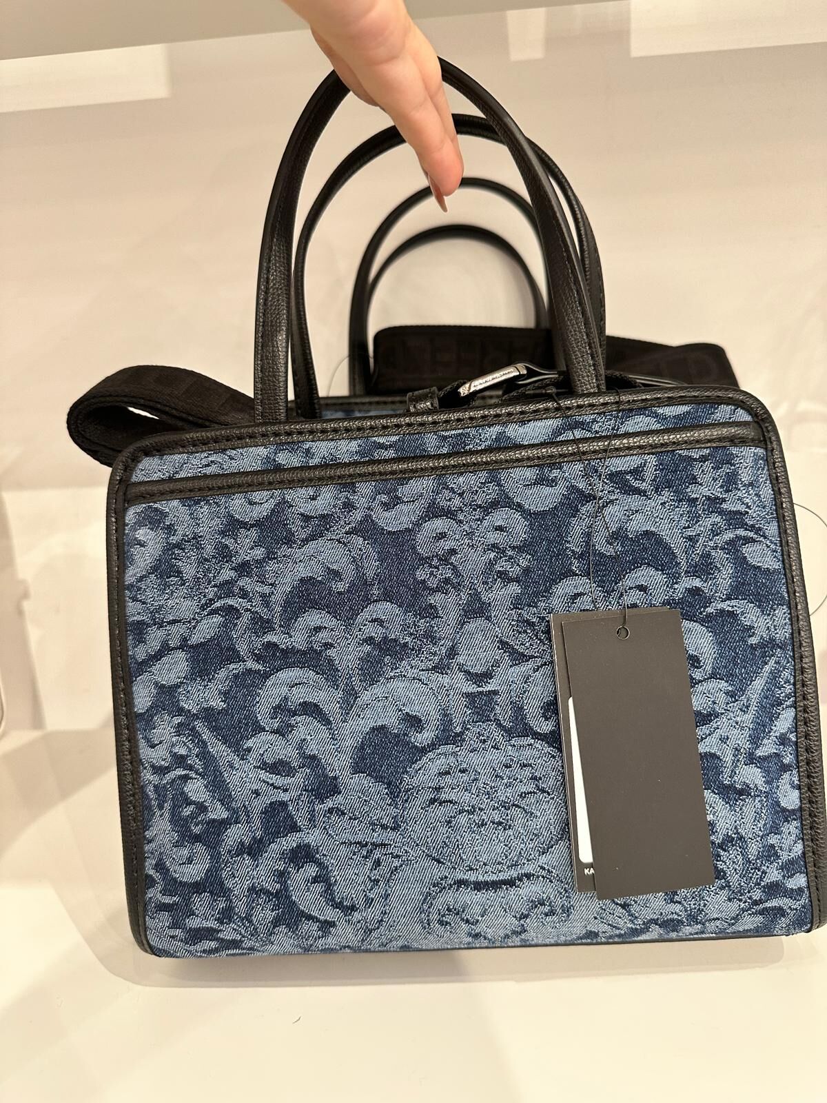 【預購】Karl Lagerfeld Paris H090557 斜咩手提袋