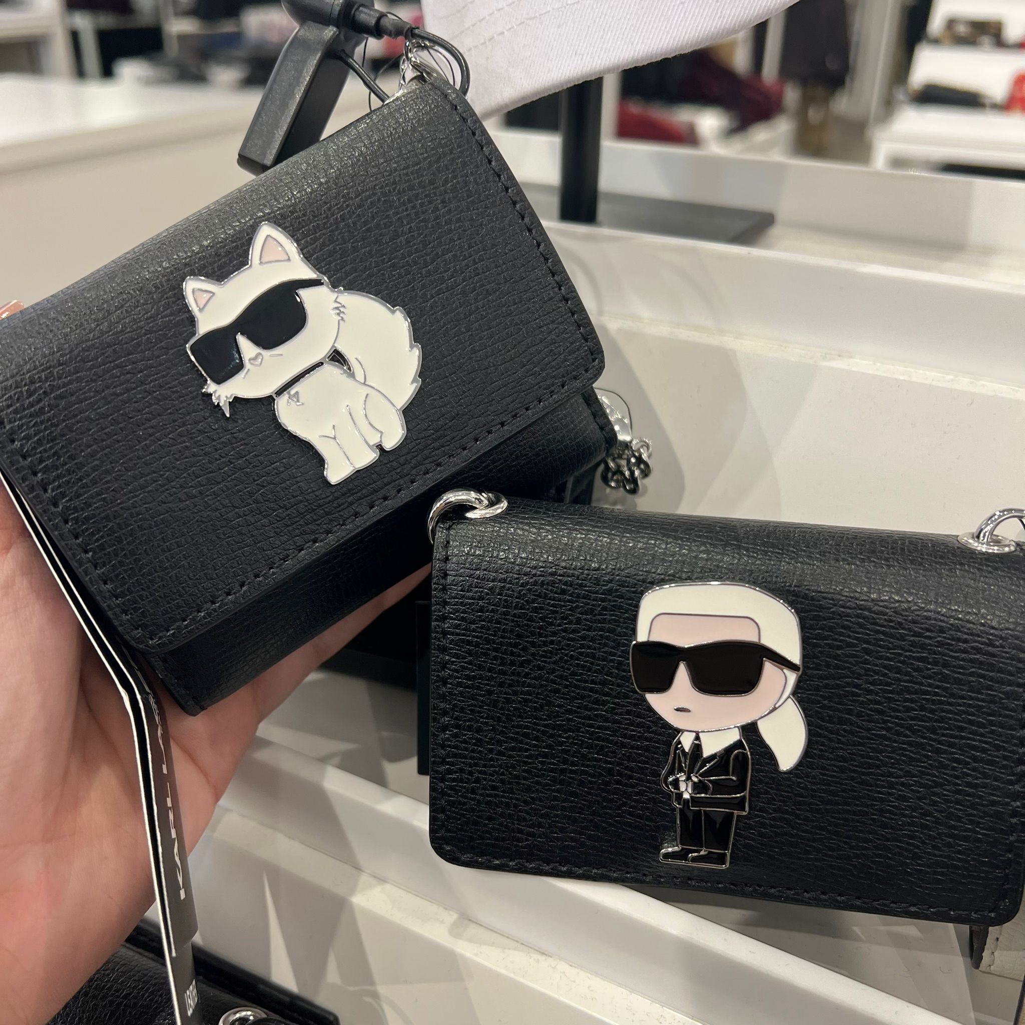 【預購】Karl Lagerfeld Paris H090574 鏈條可斜咩銀包