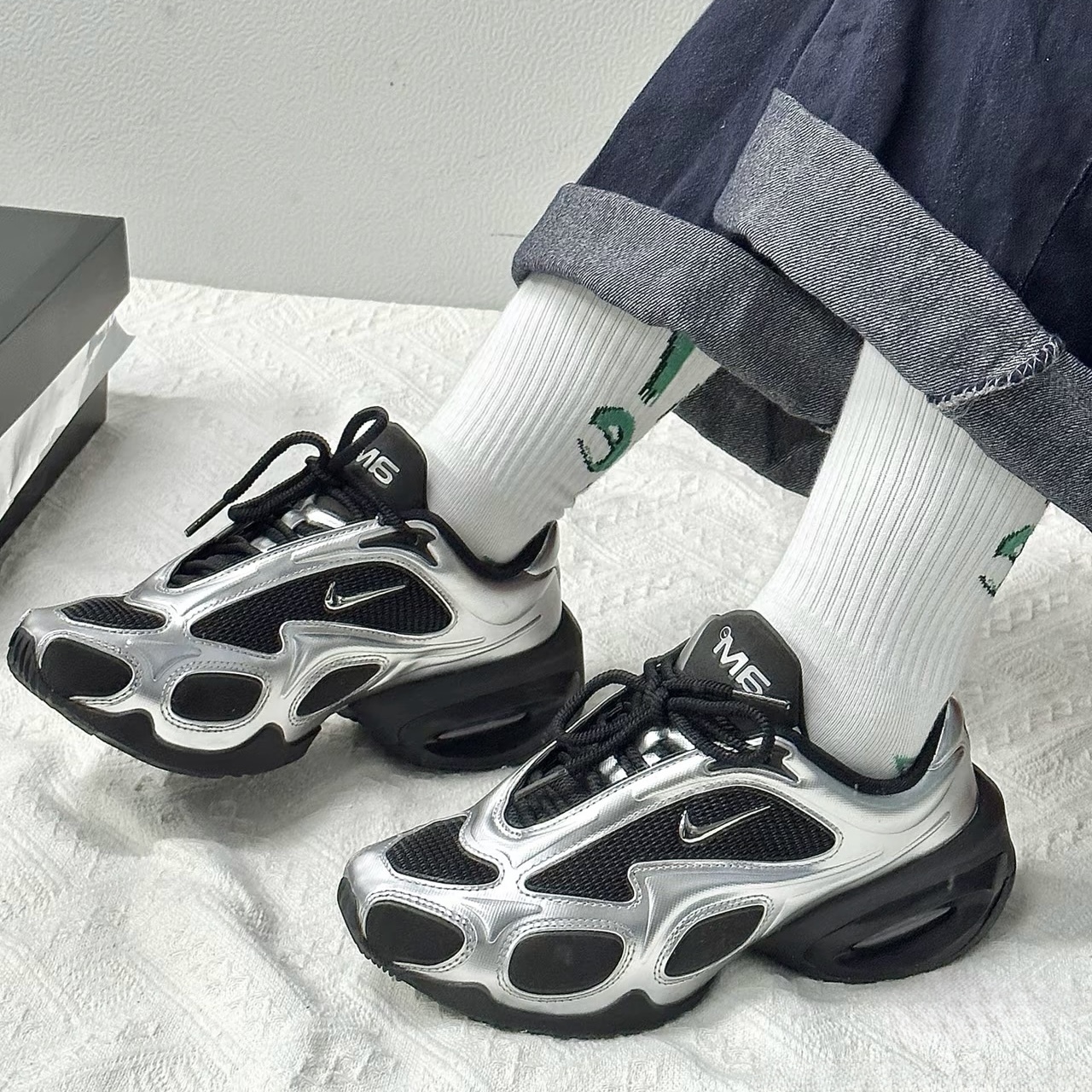 （現貨）NIKE AIR MAX MUSE 金屬銀 黑銀 KARINA同款 休閒 穿搭 女款 男女尺寸 FV1920-001