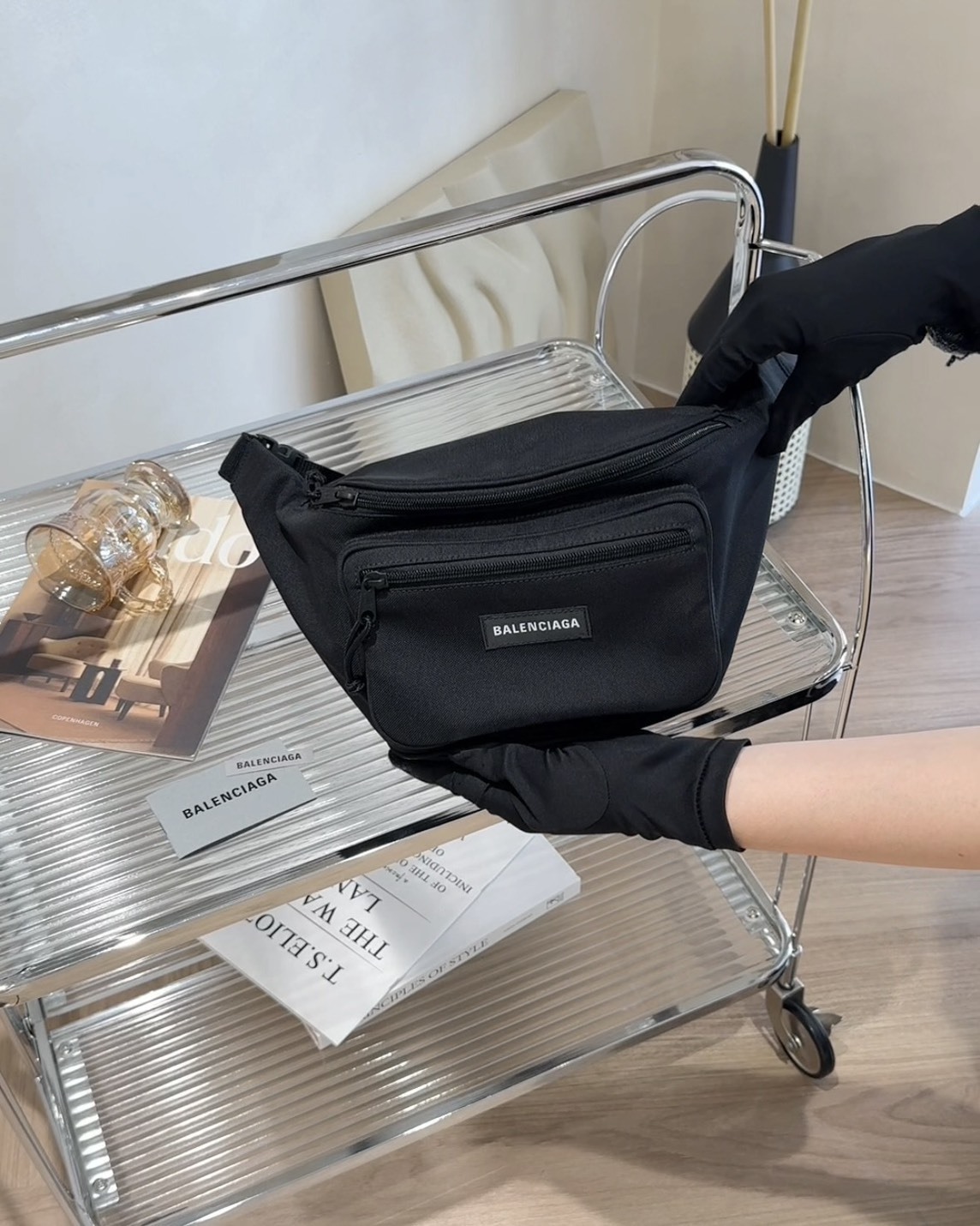 BALENCIAGA｜尼龍腰包 黑色