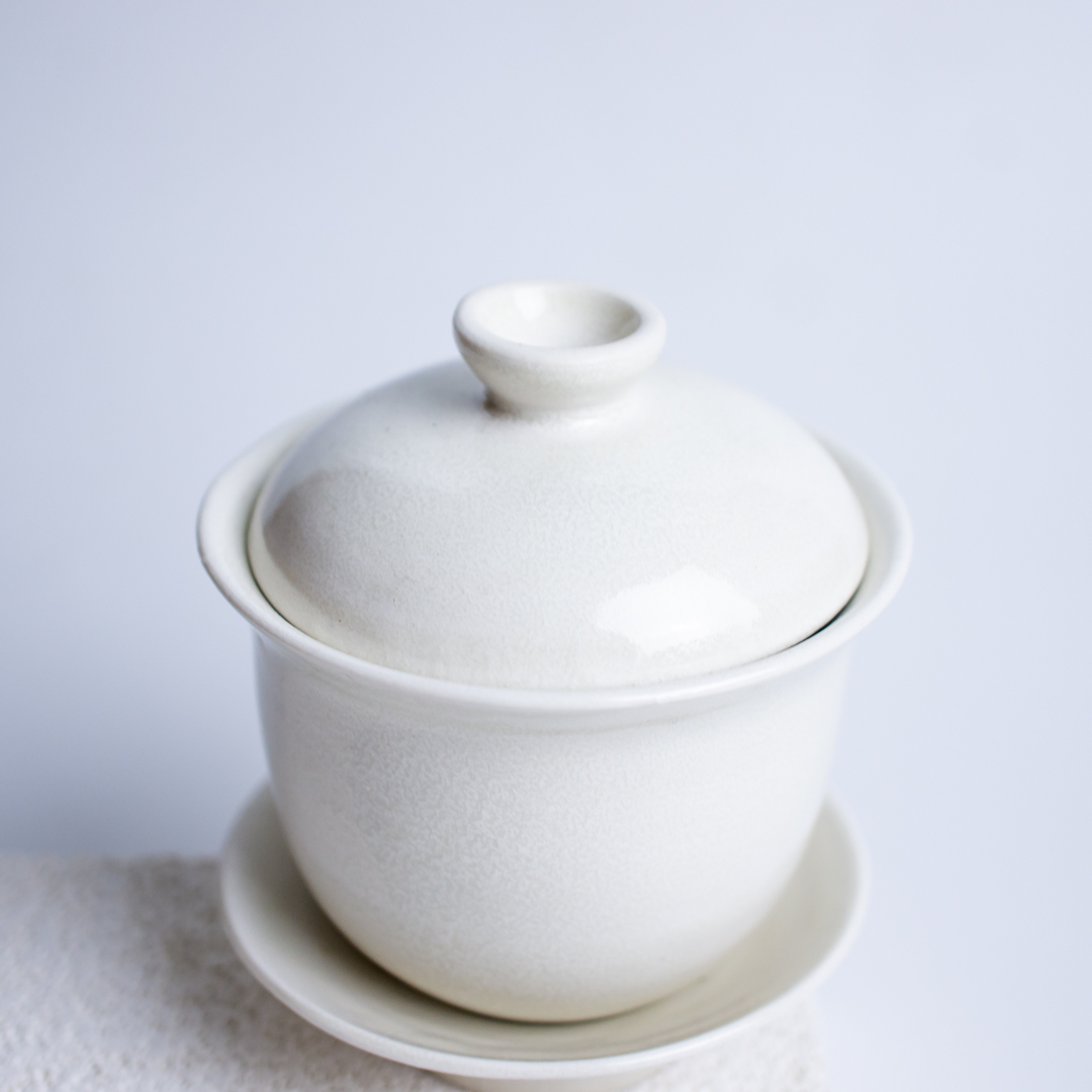 牙白高身蓋碗