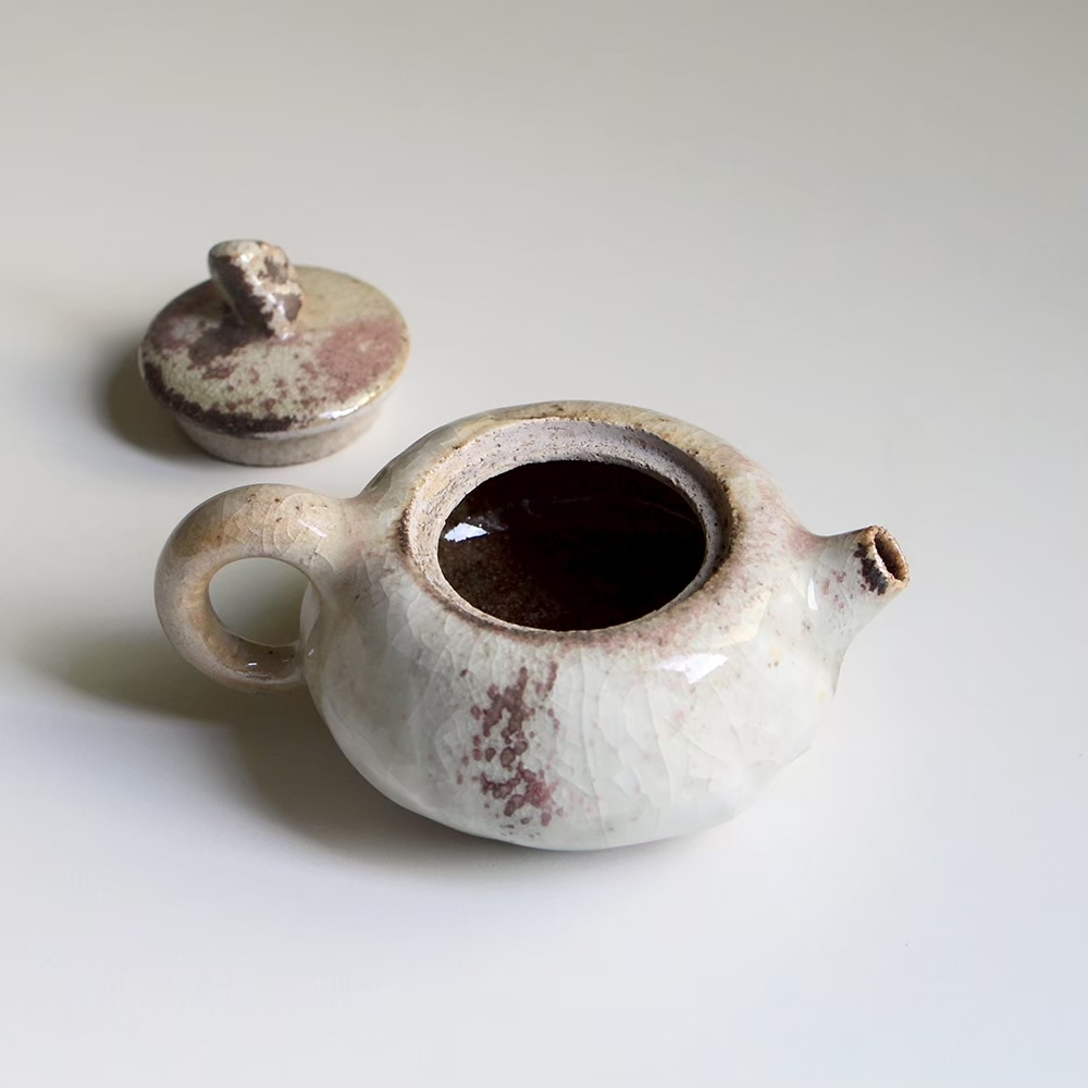 白釉志野柴燒茶壺