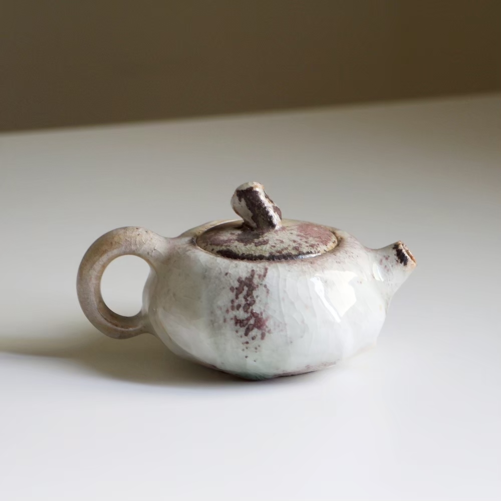 白釉志野柴燒茶壺